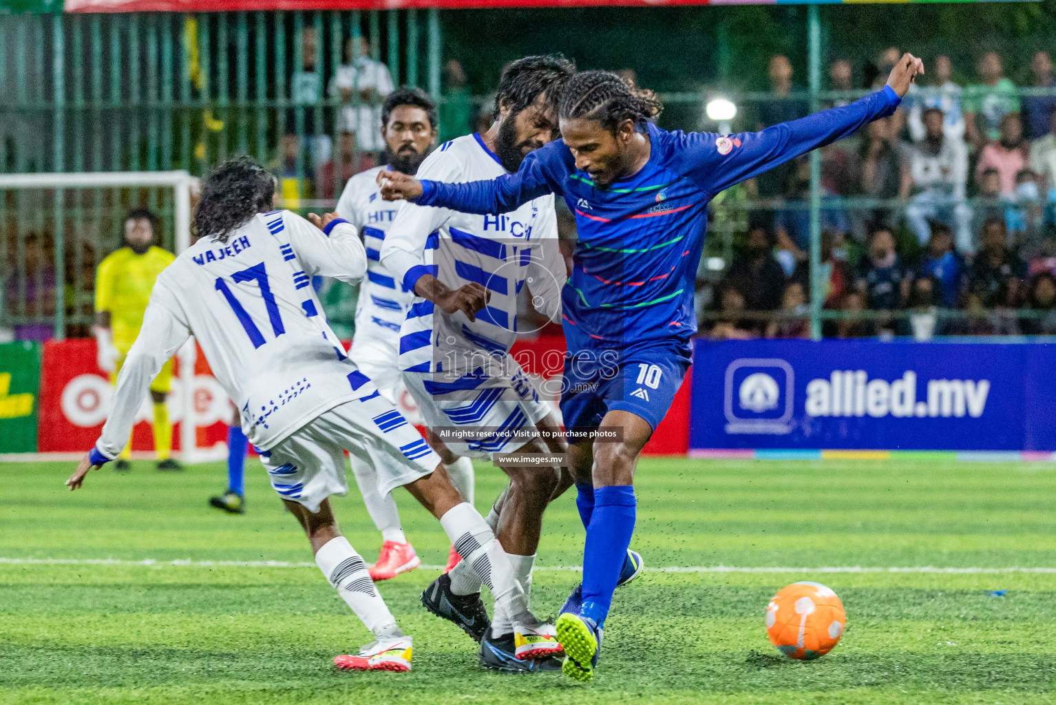 STO RC Vs Team Fenaka in the Quarter Finals of Club Maldives 2021 held in Hulhumale, Maldives on 13 December 2021. Photos: Shu Abdul Sattar / images.mv