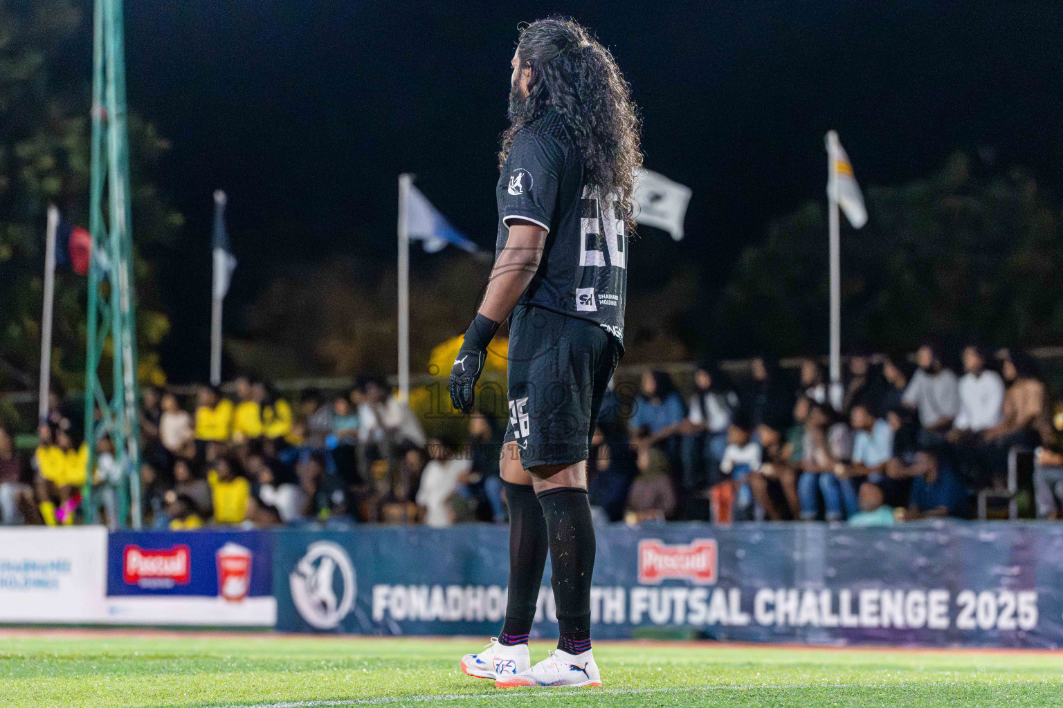 Kanmathi FC VS Maahinne United in Day 4 - Fonadhoo Youth Futsal Challenge 2025 held in Fonadhoo Futsal Stadium, L. Fonadhoo, Maldives on Wednesday, 29th October 2025 Photos: Arif Rasheed / images.mv