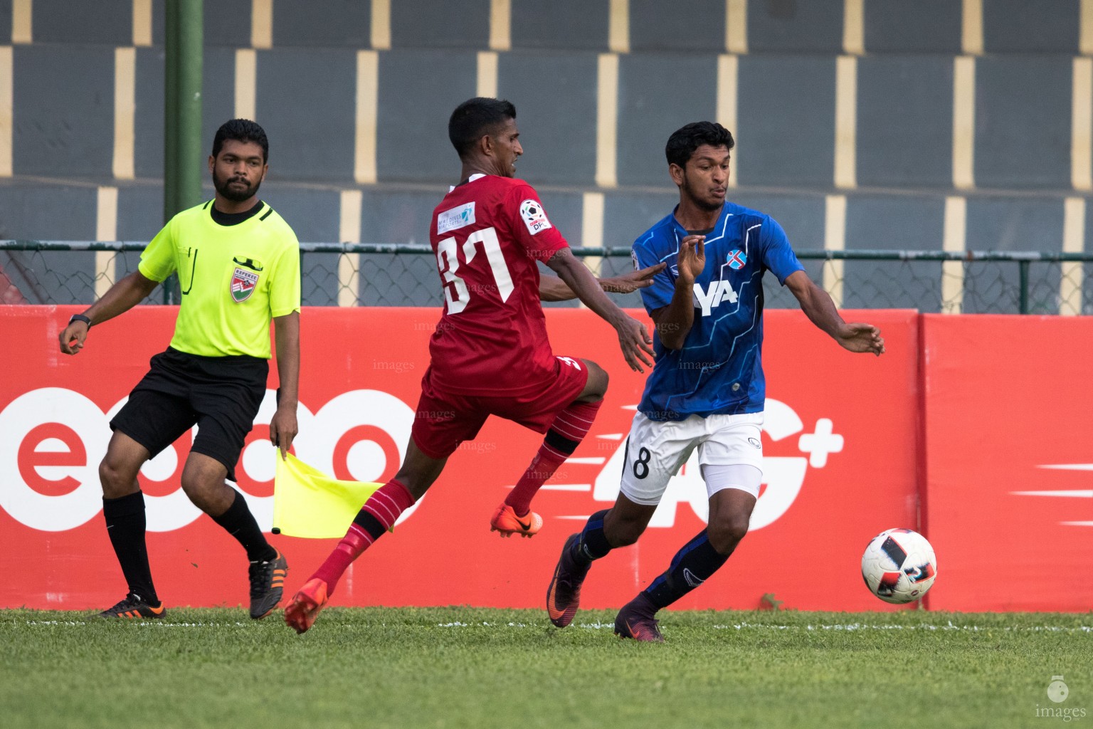 Ooredoo Dhivehi Premier League 2017, TC Sports Club vs Thinadhoo FT in Male , Maldives. Saturday, October . 14, 2017. ( Images.mv Photo : Abdulla Abeedh )