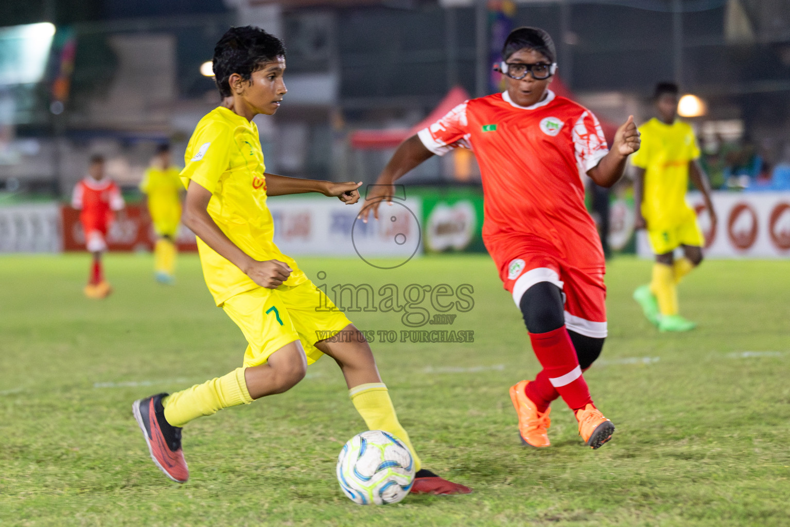 Maziya vs Hurriya (U12) in Day 4 of Dhivehi Youth League 2024 held at Henveiru Stadium on Thursday, 28th November 2024. Photos: Shuu Abdul Sattar/ Images.mv