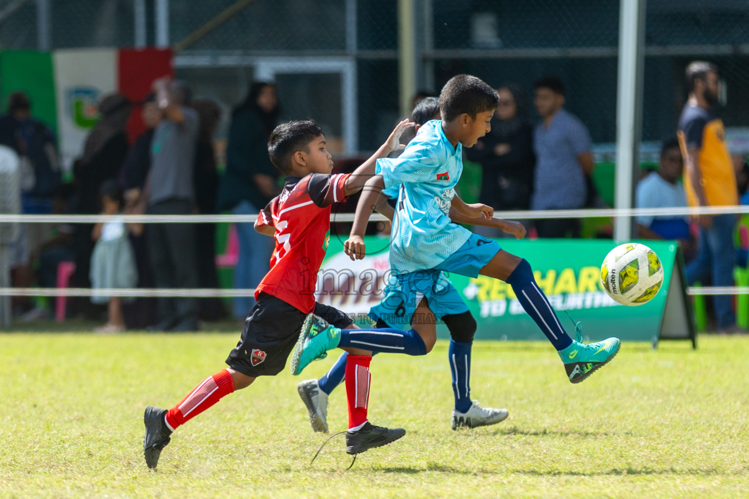 Day 2 of MILO Academy Championship 2025 was held on Friday, 14th February 2025 in Henveiru Stadium.
Photos: Mohamed Mahfooz Moosa / Images.mv
