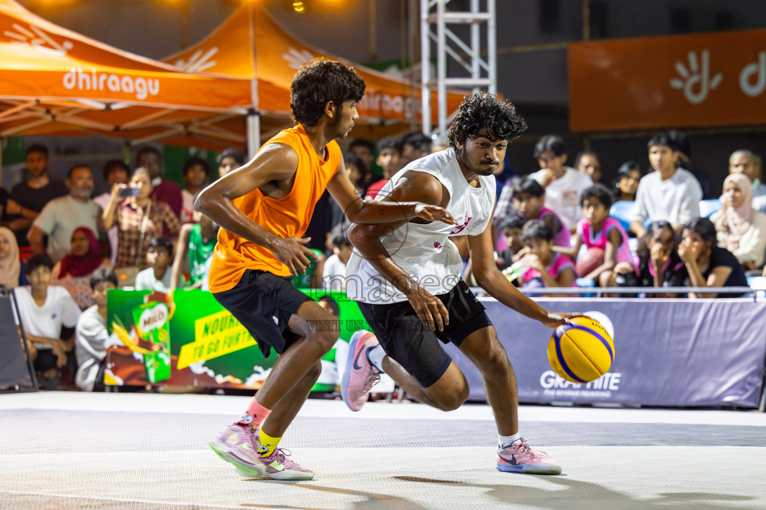 Day 4 of MILO Ramadan 3x3 Challenge 2024 was held in Ekuveni Outdoor Basketball Court at Male', Maldives on Friday, 15th March 2024.
Photos: Mohamed Mahfooz Moosa / images.mv