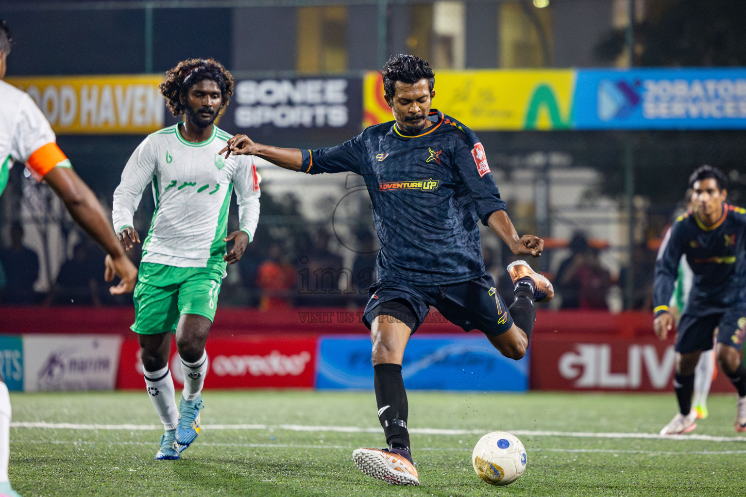 B Thulhaadhoo vs B Fehendhoo in Day 18 of Golden Futsal Challenge 2025 was held on Wednesday, 22nd January 2025, in Hulhumale', Maldives. Photos: Nausham Waheed / images.mv