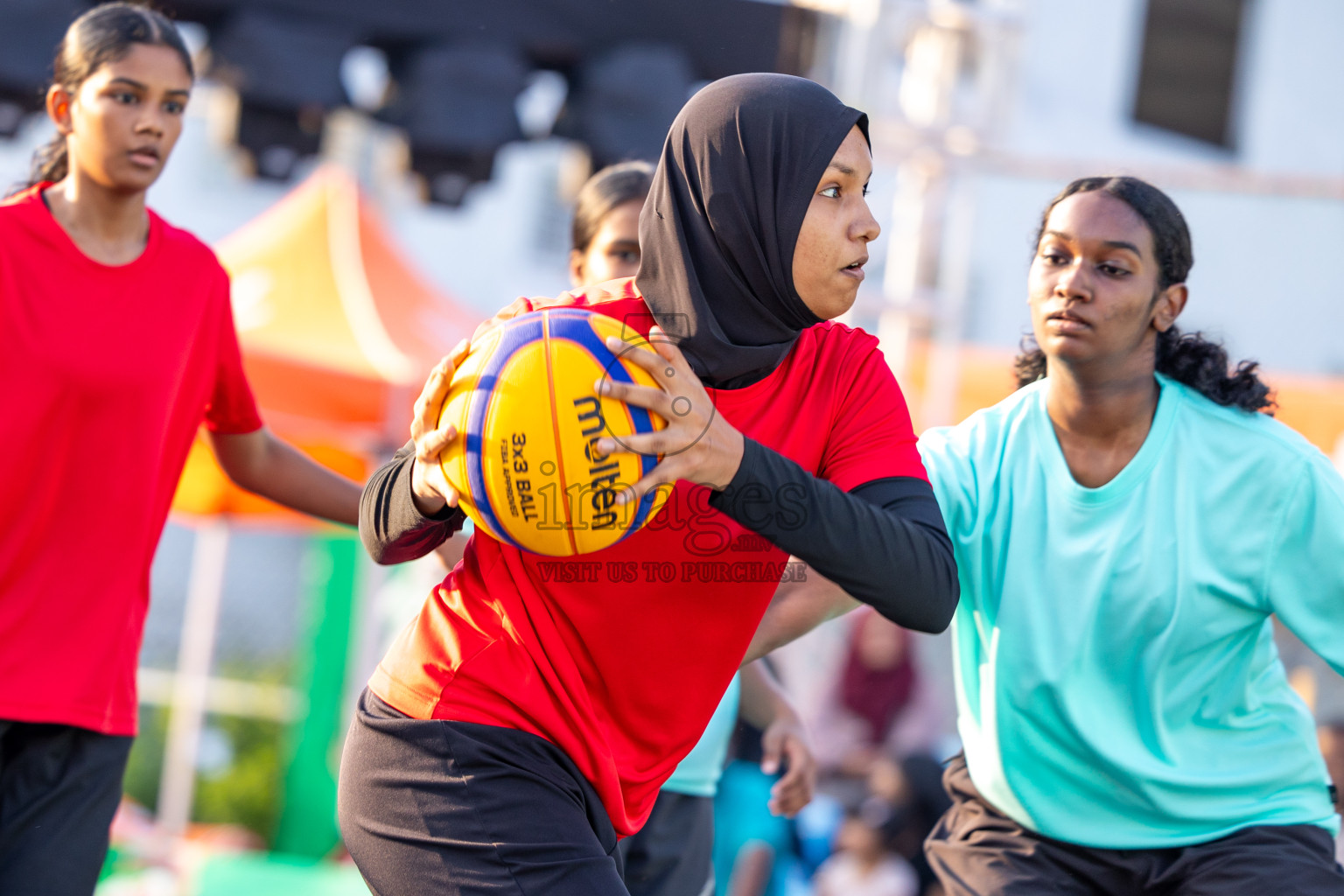 Day 2 of MILO Ramadan 3x3 Challenge 2024 was held in Ekuveni Outdoor Basketball Court at Male', Maldives on Wednesday, 13th March 2024.
Photos: Ismail Thoriq / images.mv