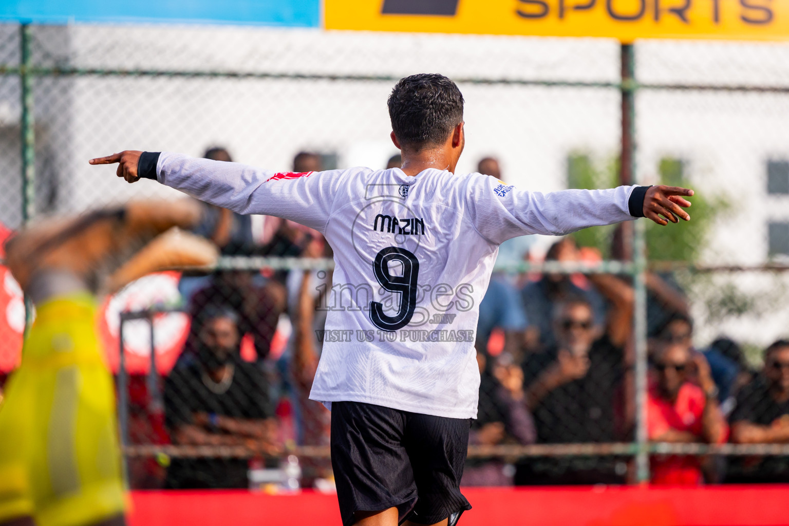 K Dhiffushi vs K Maafushi in Day 15 of Golden Futsal Challenge 2025 was held on Sunday, 19th January 2025, in Hulhumale', Maldives. Photos: Nausham Waheed / images.mv