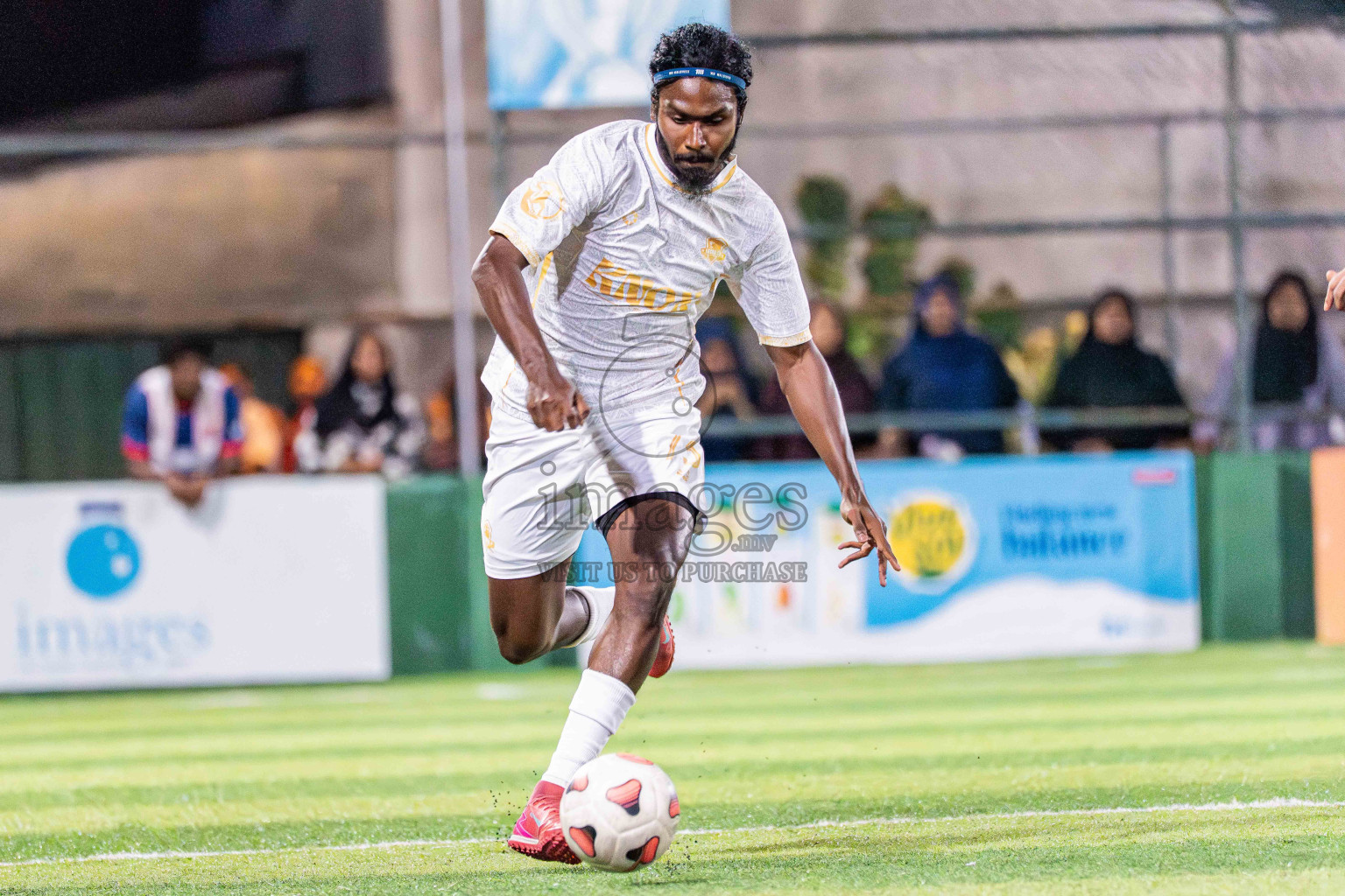 Lecrose VS BGSC in Day 4 - Fonadhoo Youth Futsal Challenge 2025 held in Fonadhoo Futsal Stadium, L. Fonadhoo, Maldives on Wednesday, 29th October 2025 Photos: Arif Rasheed / images.mv