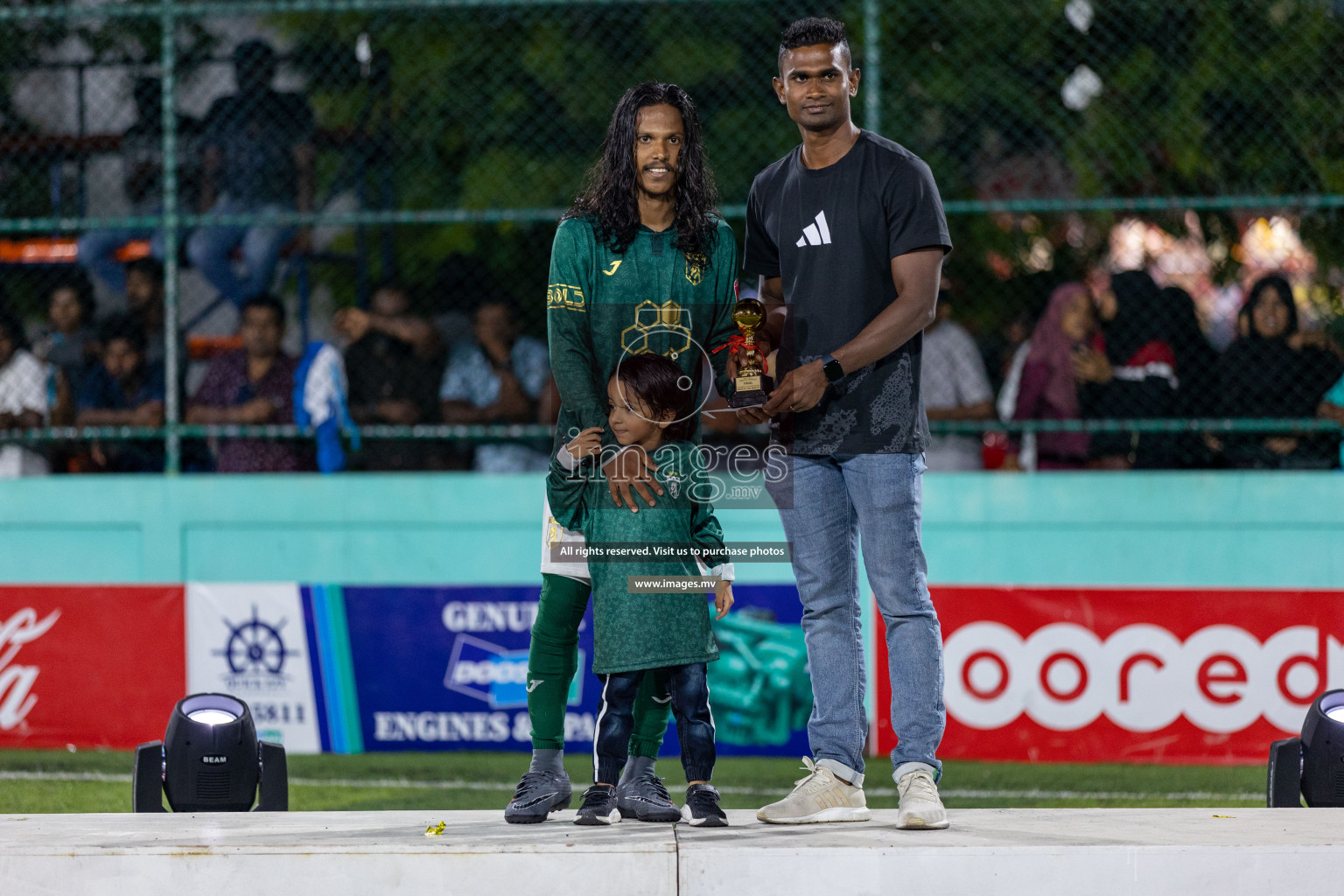 Thimarafushi vs Gaafaru in the finals of Sonee Sports Golden Futsal Challenge 2022 held on 30 March 2022 in Hulhumale, Male', Maldives. Photos by Hassan Simah
