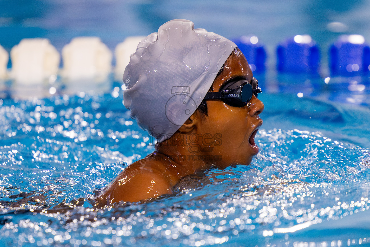 Day 1 of BML 5th National Swimming Kids Festival 2024 held in Hulhumale', Maldives on Monday, 18th November 2024. Photos: Nausham Waheed / images.mv