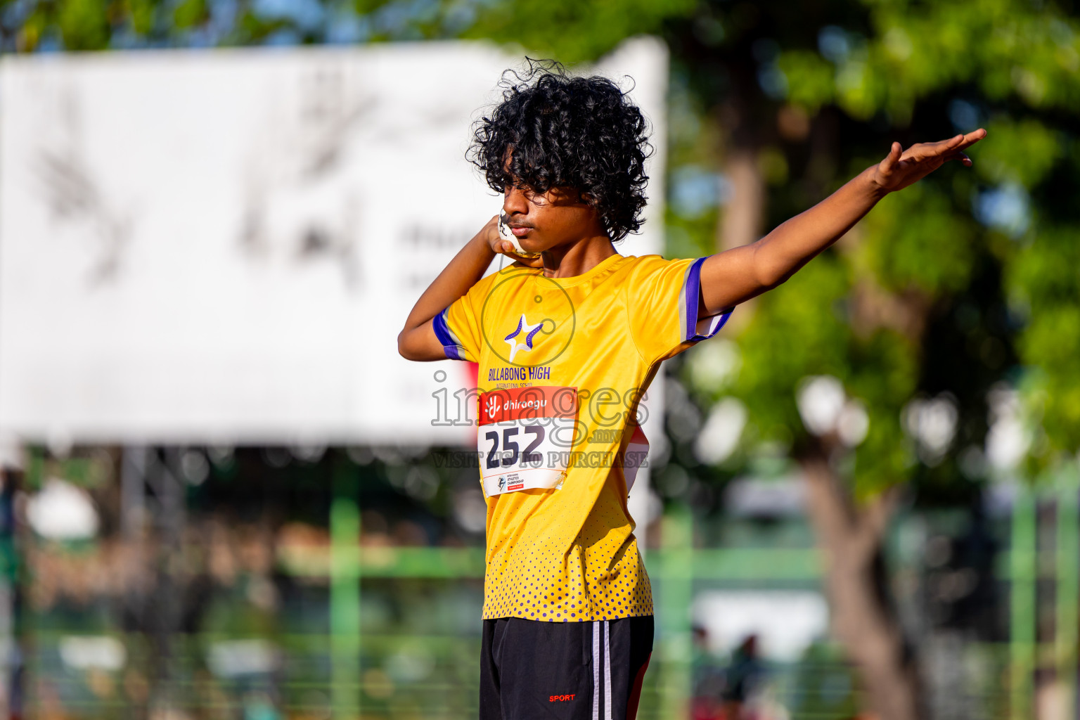 Day 1 of Inter-school Athletics Championship 2025 held in Ekuveni Synthetic Track, Male', Maldives on Monday, 06th October 2025. Photos by: Nausham Waheed / Images.mv
