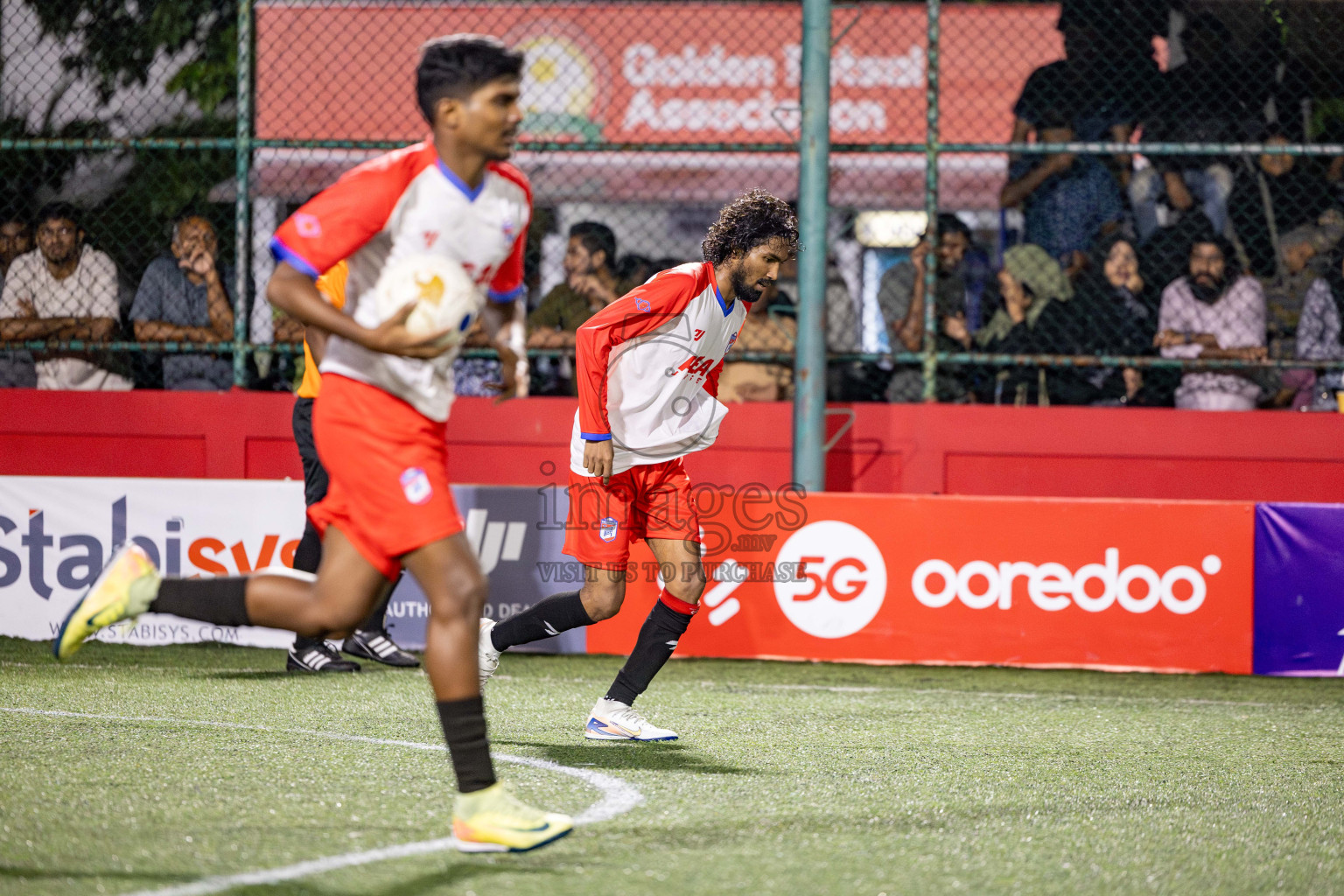 Th. Kinbidhoo VS Th. Dhiyamigili in Day 18 of Golden Futsal Challenge 2025 was held on Wednesday, 22nd January 2025, in Hulhumale', Maldives. Photos: Nausham Waheed / images.mv