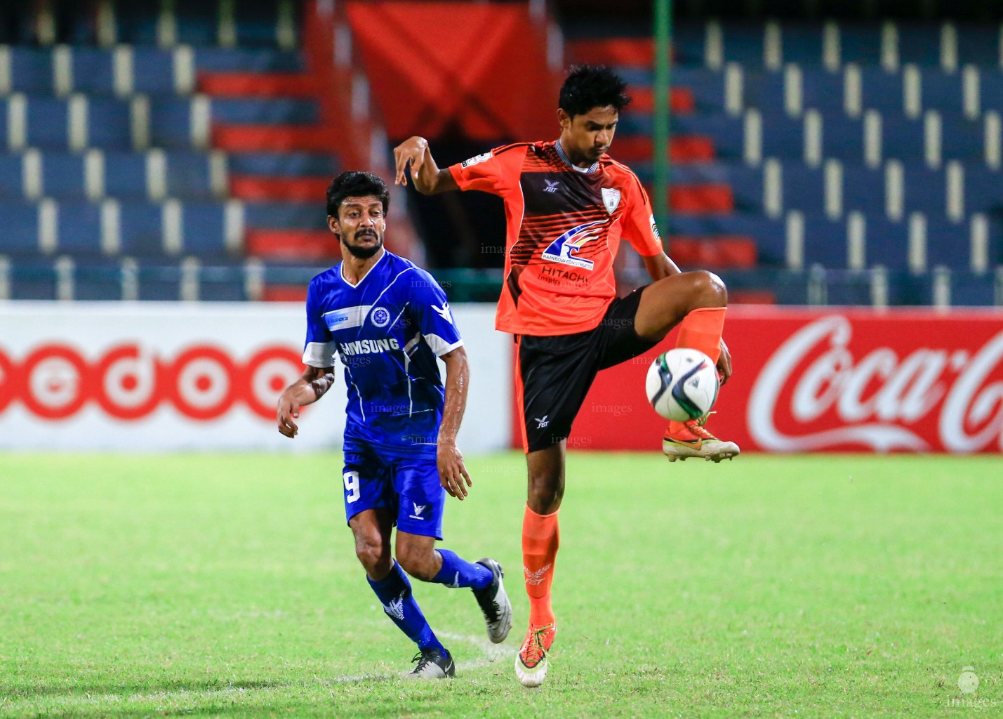 Club Eagles vs New Radiant Sports Club in Ooredoo Dhivehi Premier League in Male', Maldives,  Wednesday, June. 29 , 2016.(Images.mv Photo/ Hussain Sinan).