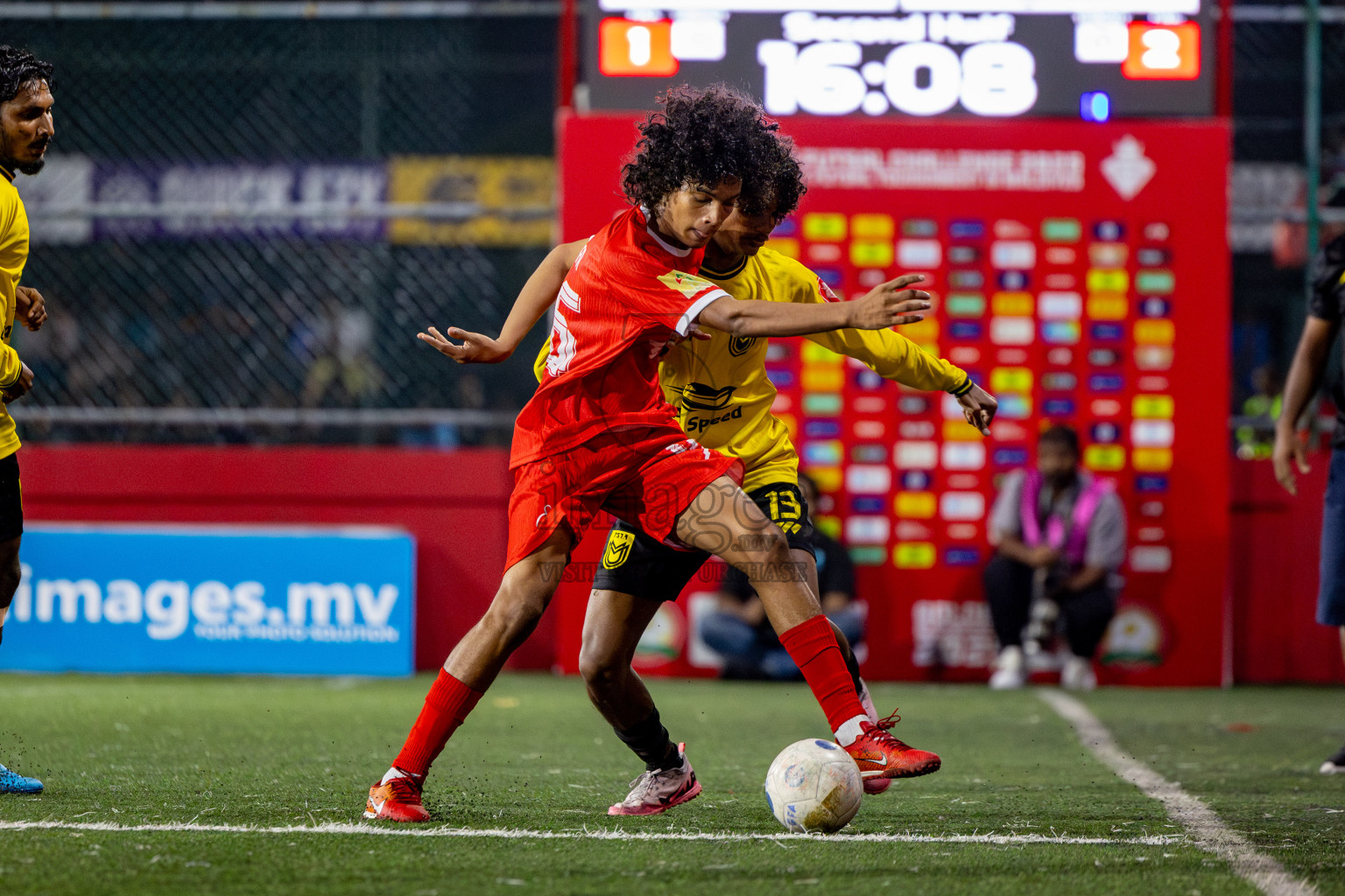 F Dhanraboodhoo vs F Magoodhoo in Faafu Atoll Finals in Day 25 of Golden Futsal Challenge 2025 was held on Wednesday , 28th January 2025, in Hulhumale', Maldives. Photos: Nausham Waheed / images.mv
