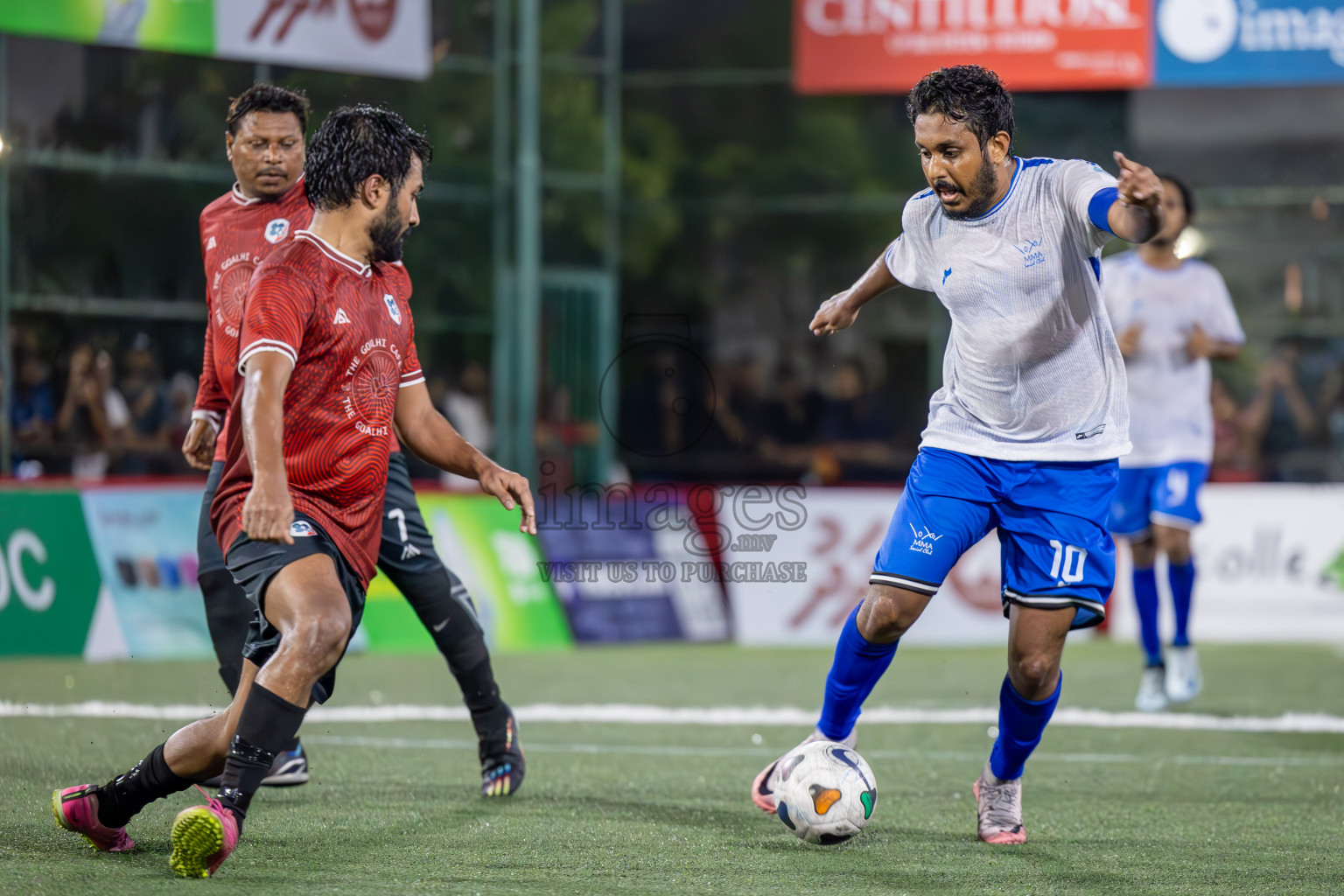 Team Badhahi vs Kulhivaru Vuzaara Club in the Semi-finals of Club Maldives Classic 2024 held in Rehendi Futsal Ground, Hulhumale', Maldives on Thursday, 19th September 2024. Photos: Ismail Thoriq / images.mv