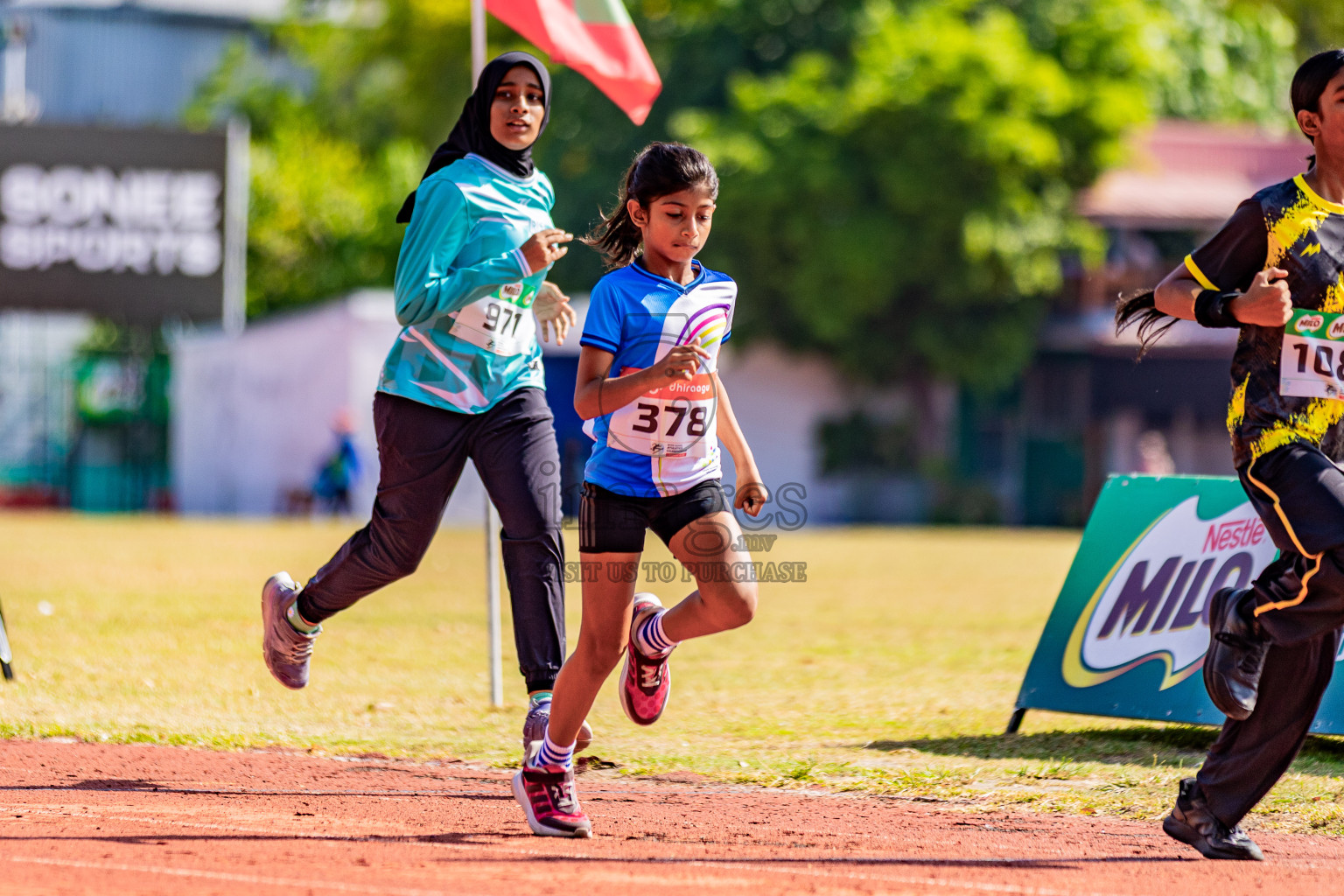 Day 3 of Inter-school Athletics Championship 2025 held in Ekuveni Synthetic Track, Male', Maldives on Wednesday, 08th October 2025. Photos by: Areef Adam / Images.mv