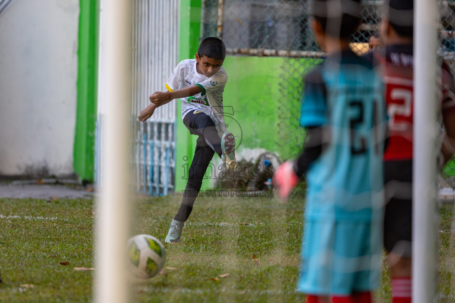 Day 2 of MILO Academy Championship 2025 was held on Friday, 14th February 2025 in Henveiru Stadium. 
Photos: Hassan Simah / Images.mv