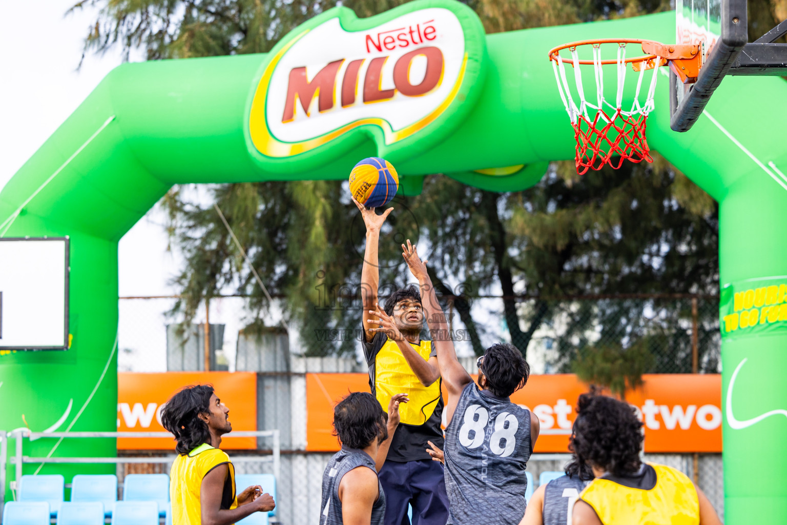 Day 5 of MILO Ramadan 3x3 Challenge 2024 was held in Ekuveni Outdoor Basketball Court at Male', Maldives on Saturday, 16th March 2024.
Photos: Mohamed Mahfooz Moosa / images.mv
