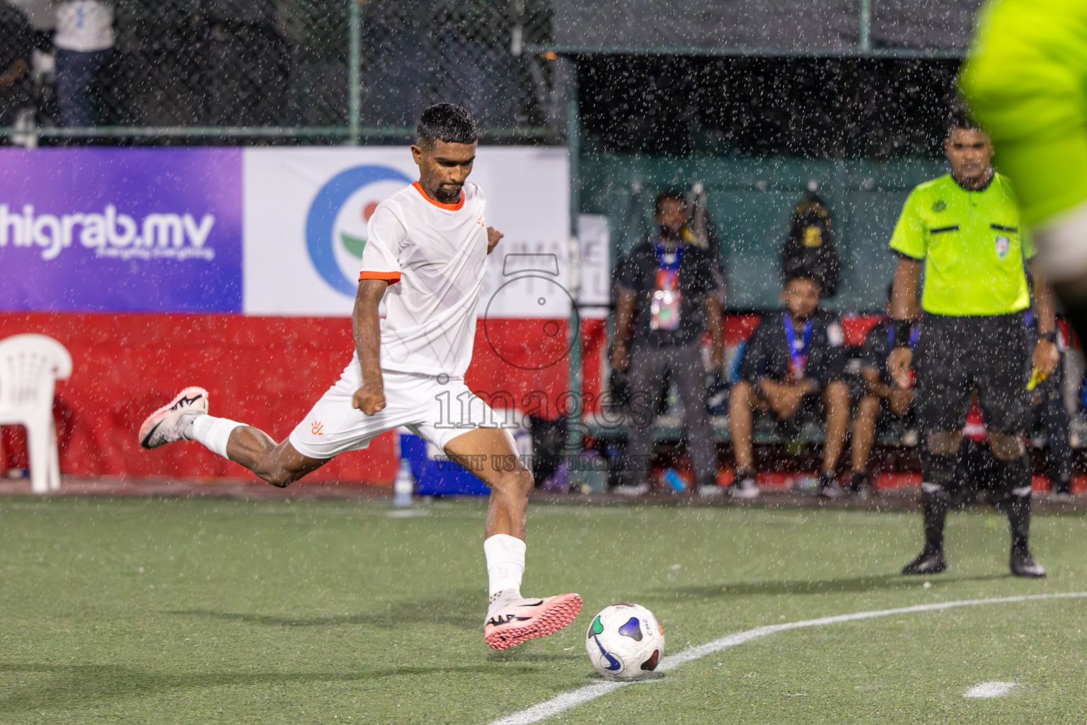 United BML vs Dhiraagu in Round of 16 of Club Maldives Cup 2024 held in Rehendi Futsal Ground, Hulhumale', Maldives on Tuesday, 8th October 2024. Photos: Ismail Thoriq / images.mv