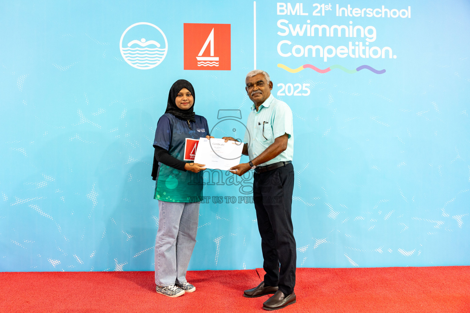 Closing Ceremony of BML 21st Interschool Swimming Competition 2025 .was held in Hulhumale' Swimming Pool, Hulhumale', Maldives on Saturday, 18th October 2025. 
Photos: Hassan Simah / images.mv