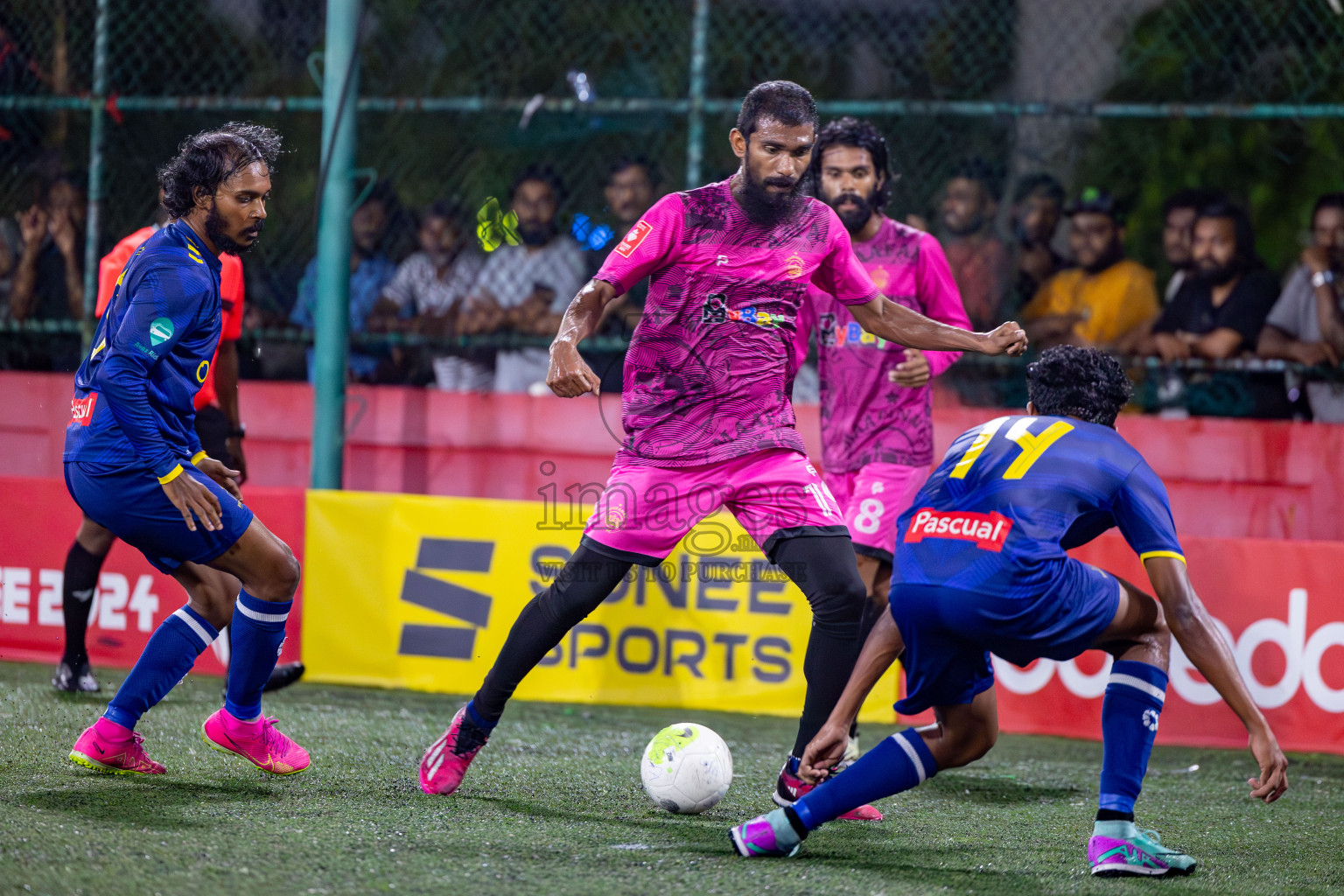 Maafannu VS B. Eydhafushi in Round of 16 on Day 40 of Golden Futsal Challenge 2024 which was held on Tuesday, 27th February 2024, in Hulhumale', Maldives Photos: Hassan Simah / images.mv