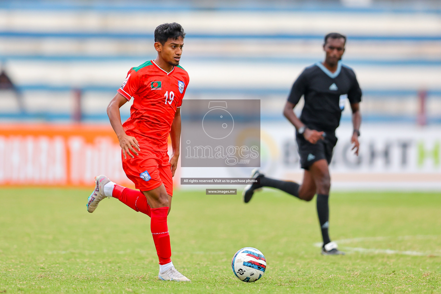 Kuwait vs Bangladesh in the Semi-final of SAFF Championship 2023 held in Sree Kanteerava Stadium, Bengaluru, India, on Saturday, 1st July 2023. Photos: Nausham Waheed, Hassan Simah / images.mv