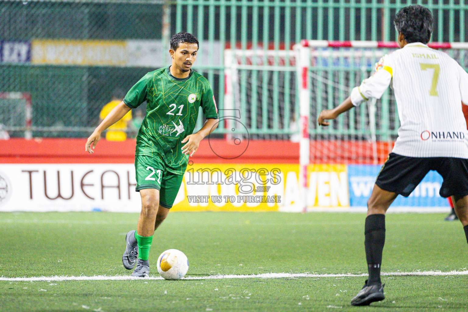 R Rasgetheemu vs R Maduvvari in Day 14 of Golden Futsal Challenge 2025 was held on Saturday, 18th January 2025, in Hulhumale', Maldives. Photos: Ismail Thoriq / images.mv
