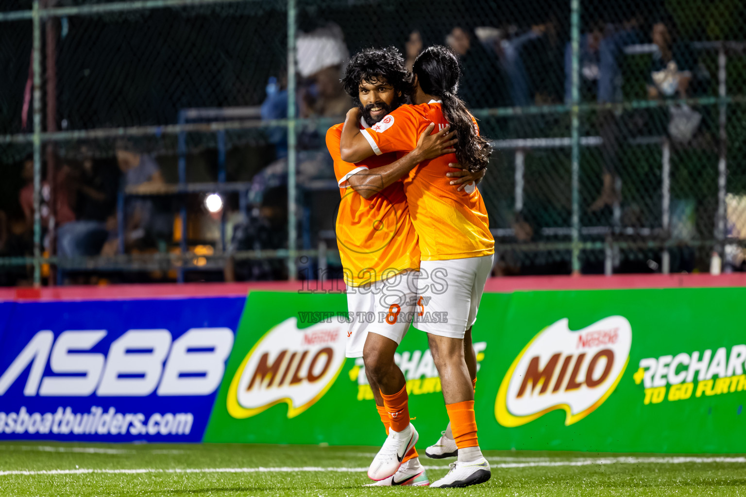 Dhiraagu vs AVSEC in Day 6 of Club Maldives Cup 2025 was held in Rehendhi Futsal Ground, Hulhumale', Maldives on Saturday, 4th October 2025. Photos: Nausham Waheed / images.mv