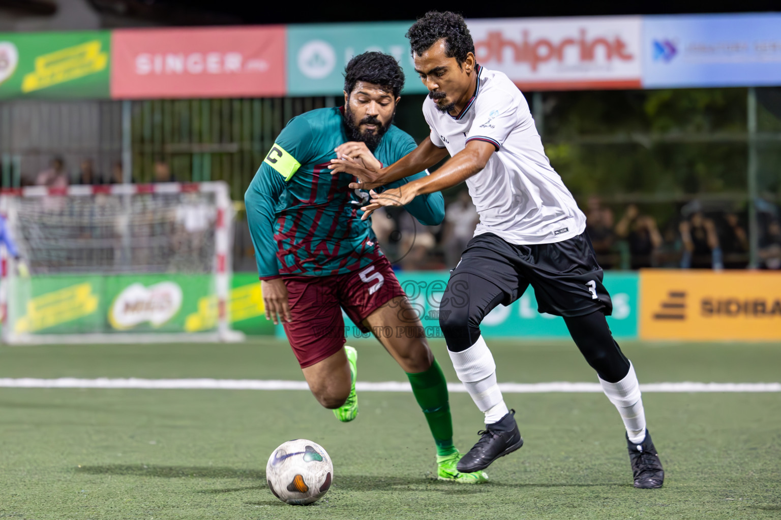 Kulhivaru Vuzaara Club vs Club Binaara in Club Maldives Classic 2024 held in Rehendi Futsal Ground, Hulhumale', Maldives on Saturday, 14th September 2024. Photos: Ismail Thoriq / images.mv