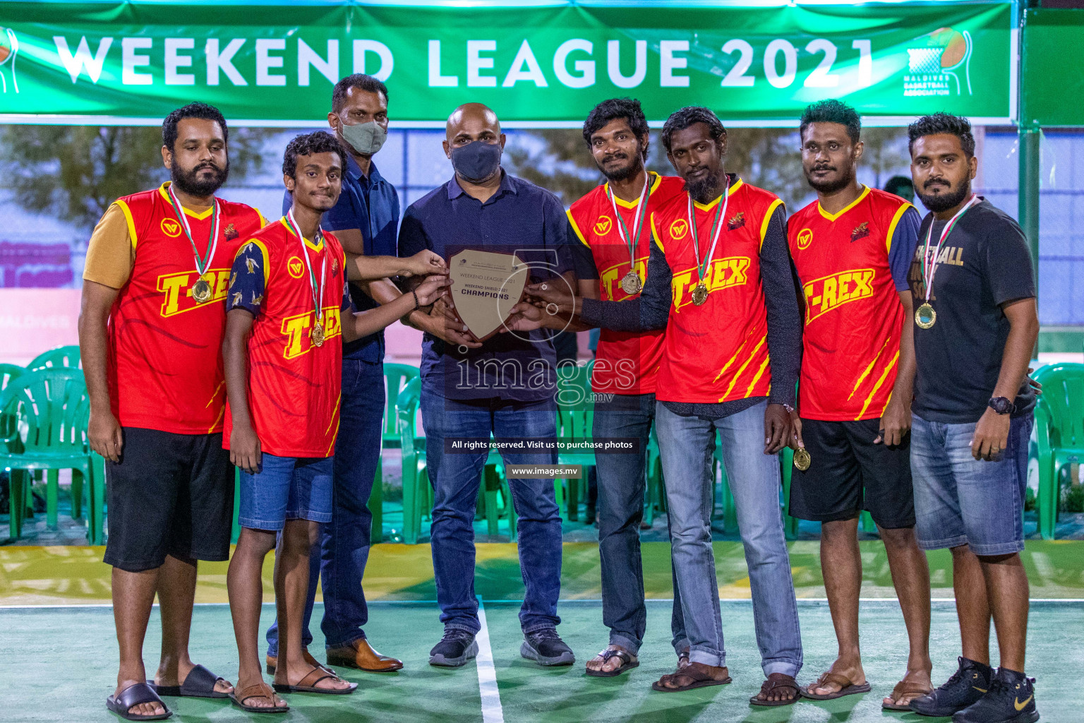 Finals of Weekend League 2021 was held on Monday, 6th December 2021, at Ekuveni Outdoor Basketball court Photos: Ismail Thoriq / images.mv