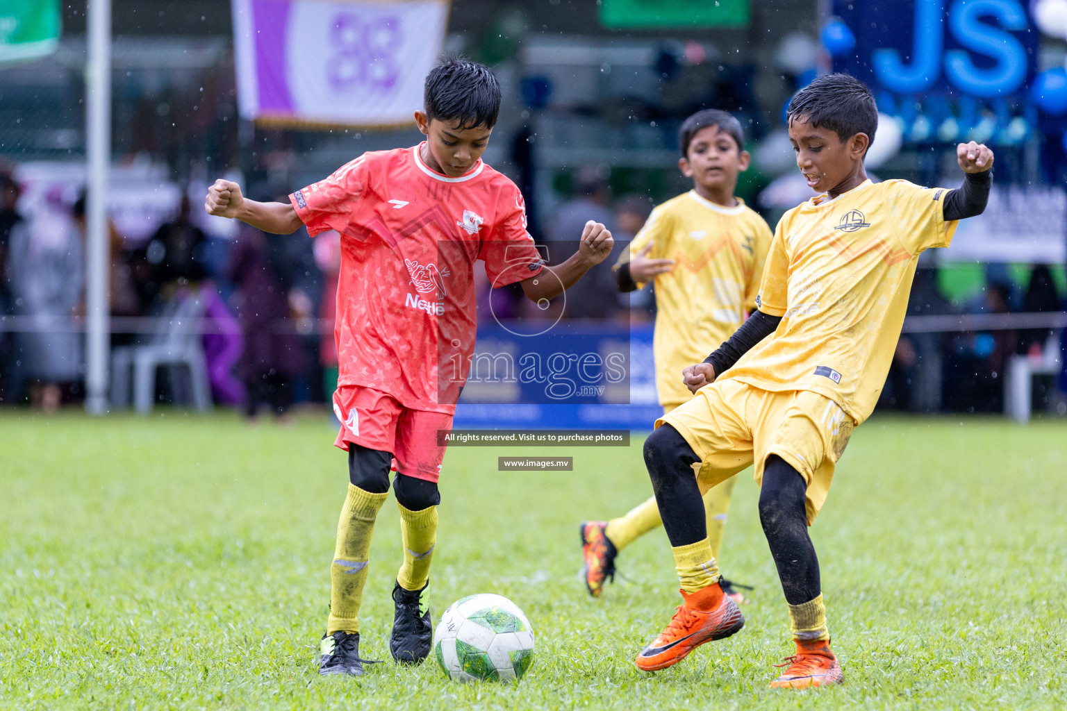 Day 2 of Nestle kids football fiesta, held in Henveyru Football Stadium, Male', Maldives on Thursday, 12th October 2023 Photos: Nausham Waheed/ Shuu Abdul Sattar Images.mv