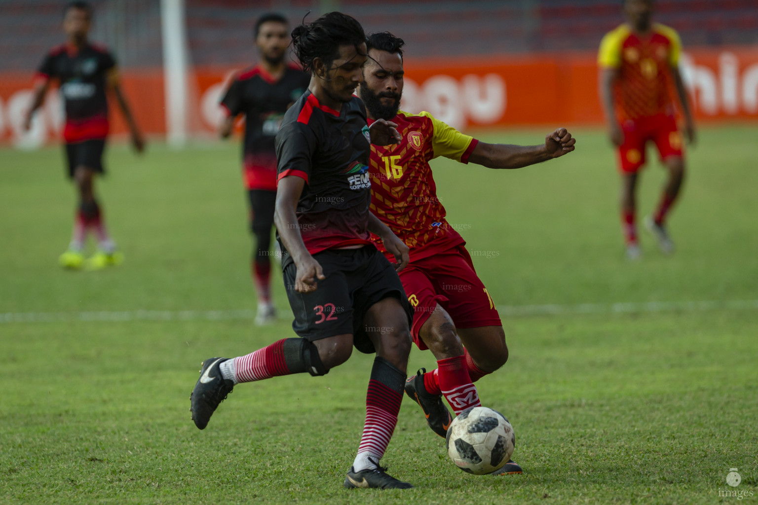 Victory Sports Club vs Foakaidhoo in Dhiraagu Dhivehi Premier League 2018 in Male, Maldives, Thursday October 25, 2018. (Images.mv Photo/Abdulla Abeedh)