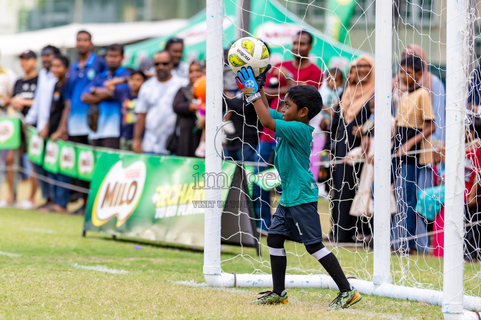 Day 2 of MILO SVAM Juniors 2025 (U-8) was held at Henveiru Stadium in Male', Maldives on Friday, 27th June 2025. 

Photos: Hassan Simah / images.mv