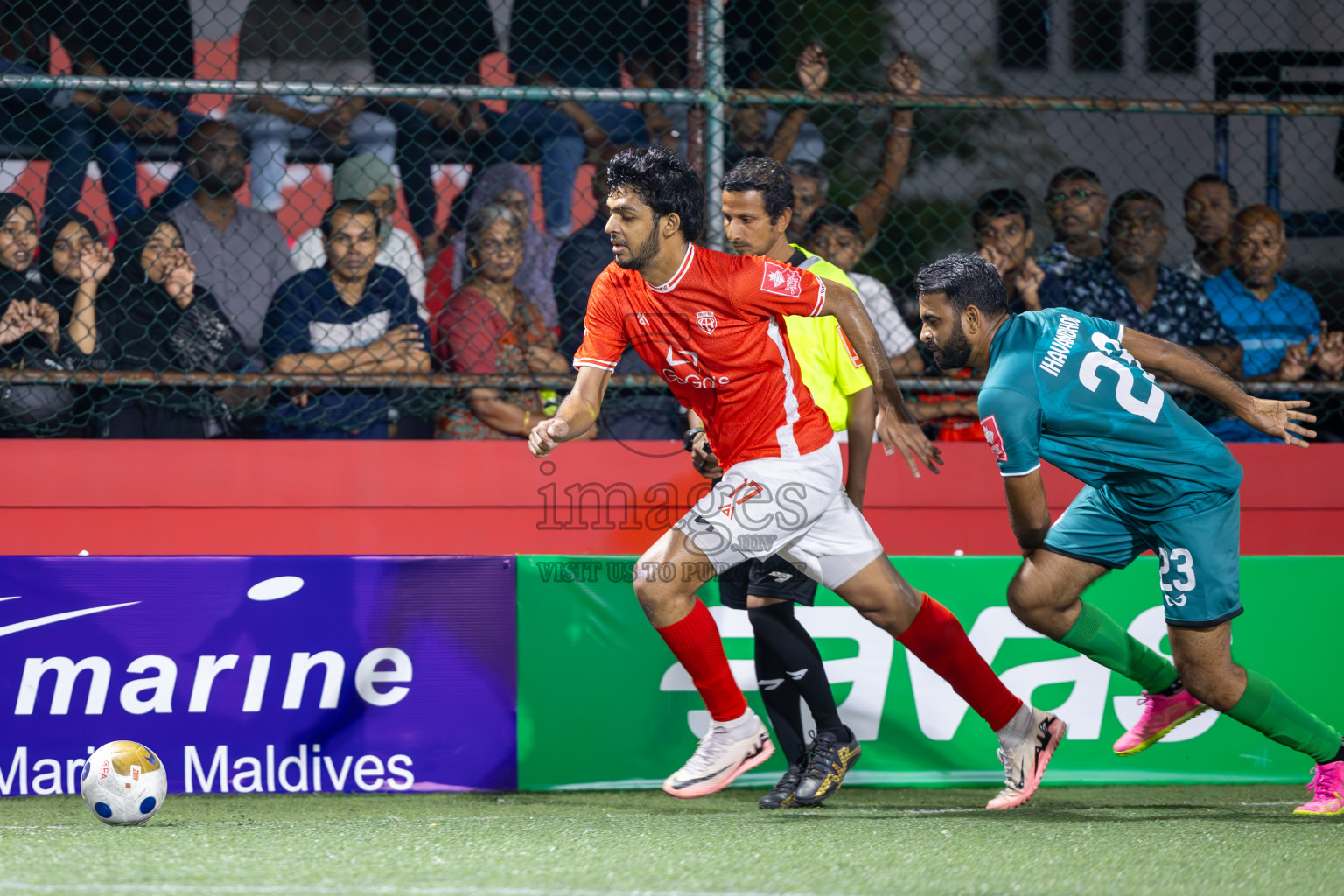 HA Ihavandhoo vs HA Muraidhoo in Day 5 of Golden Futsal Challenge 2025 on Thursday, 9th January 2025, in Hulhumale', Maldives
Photos: Ismail Thoriq / images.mv