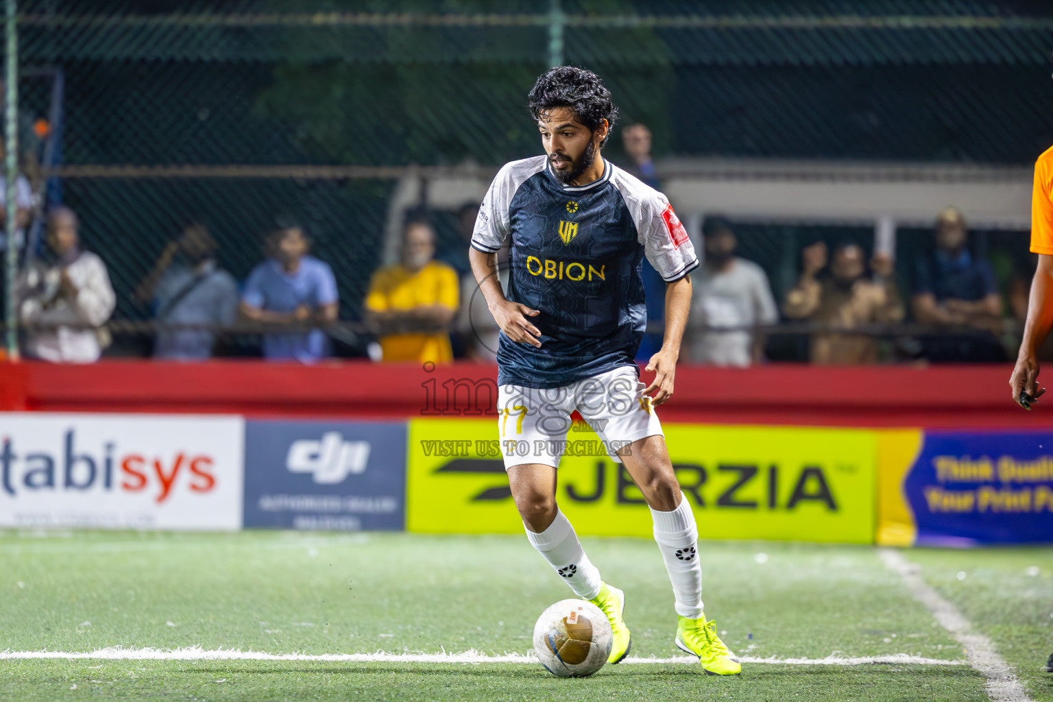 Hulhumale vs Villimale in Zone Round on Day 31 of Golden Futsal Challenge 2025 was held on Tuesday, 4th February 2025, in Hulhumale', Maldives.
Photos: Ismail Thoriq / images.mv
