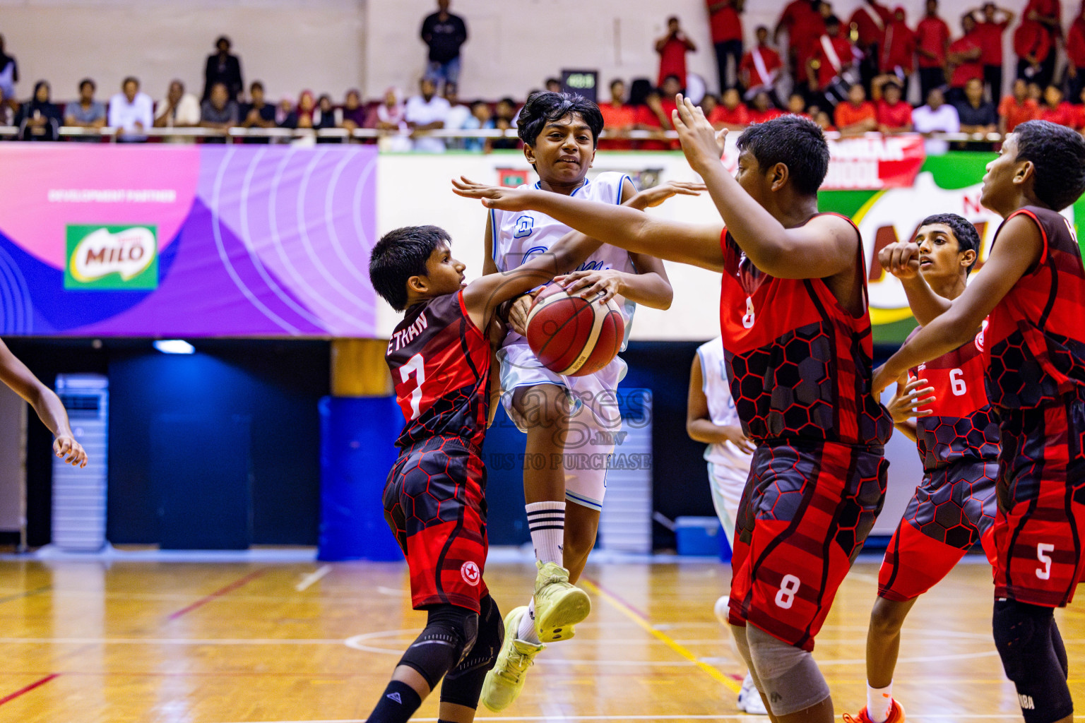 Iskandhar School vs Finland International School in Under 13 Boys Final of Junior Basketball Championship 2024 was held in Social Center, Male', Maldives on Sunday, 15th December 2024. Photos: Nausham Waheed / images.mv