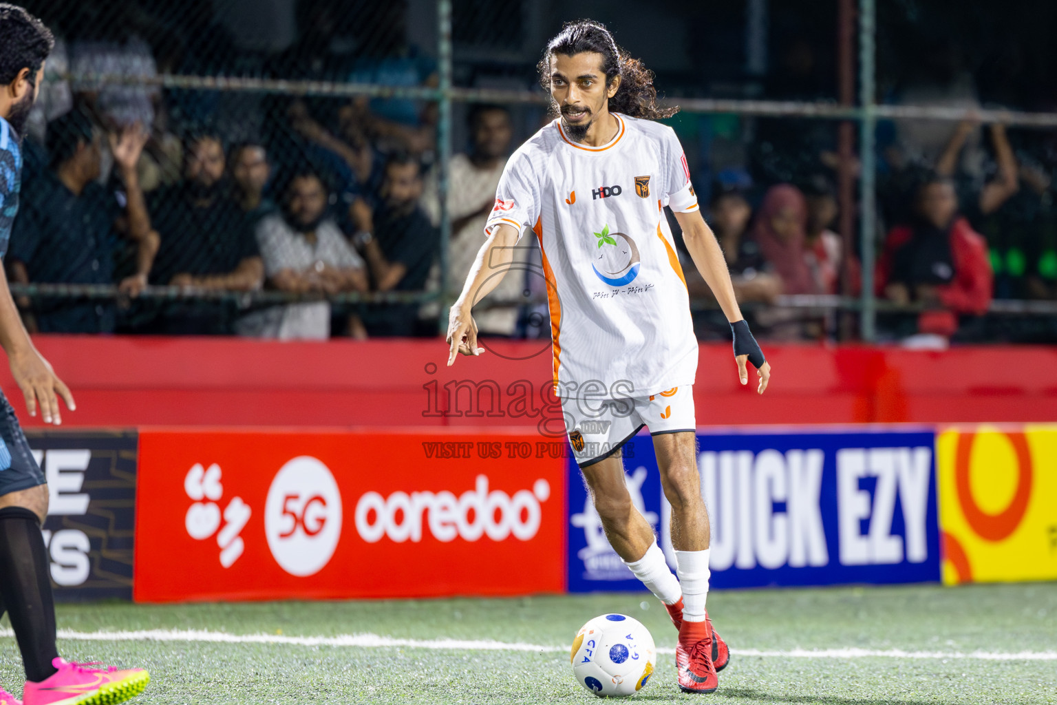 Th Hirilandhoo vs Th Buruni in Day 10 of Golden Futsal Challenge 2025 was held on Tuesday, 14th January 2025, in Hulhumale', Maldives Photos: Ismail Thoriq / images.mv