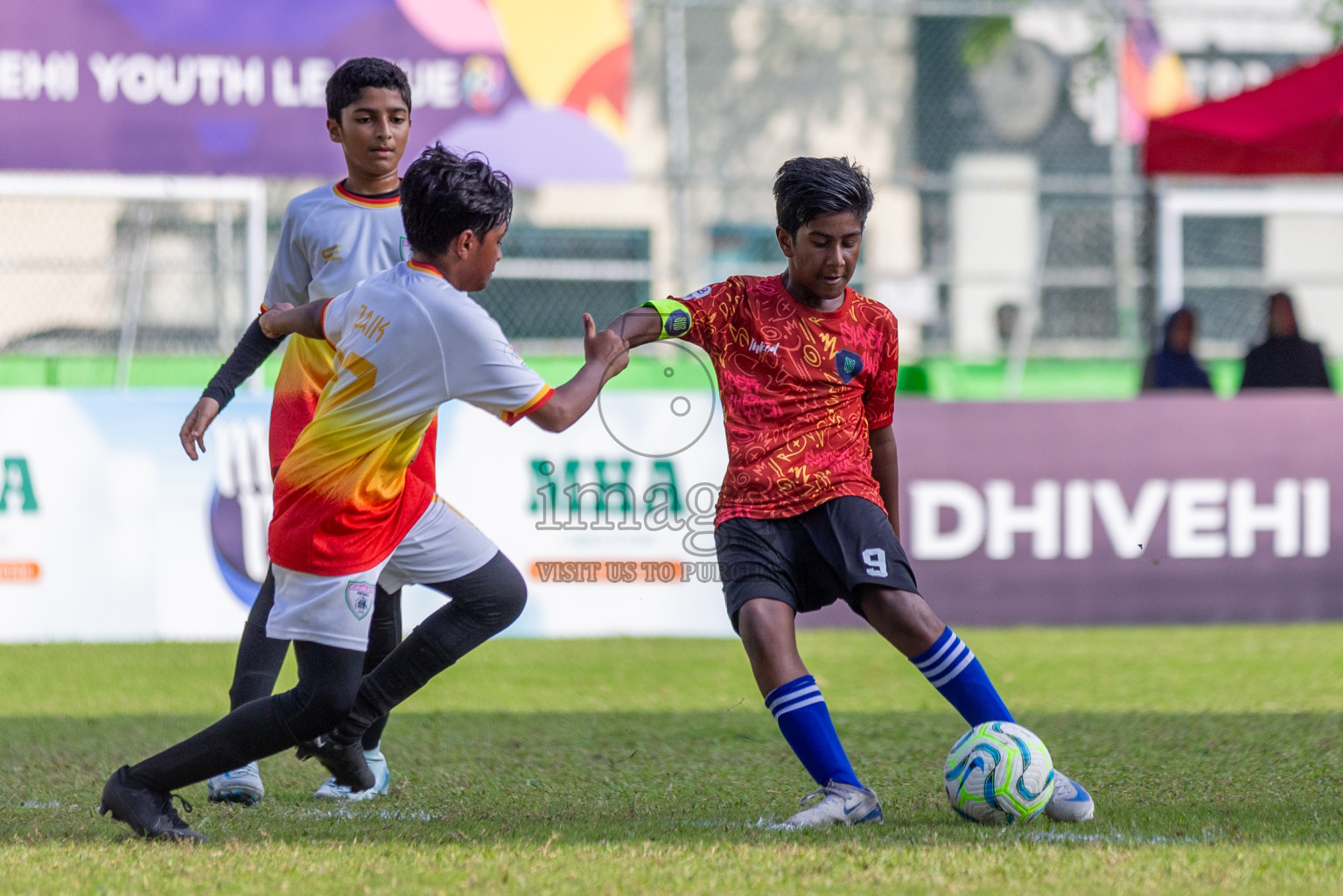 Club Eagles vs Super United Sports (U12) in Day 4 of Dhivehi Youth League 2024 held at Henveiru Stadium on Thursday, 28th November 2024. Photos: Shuu Abdul Sattar/ Images.mv