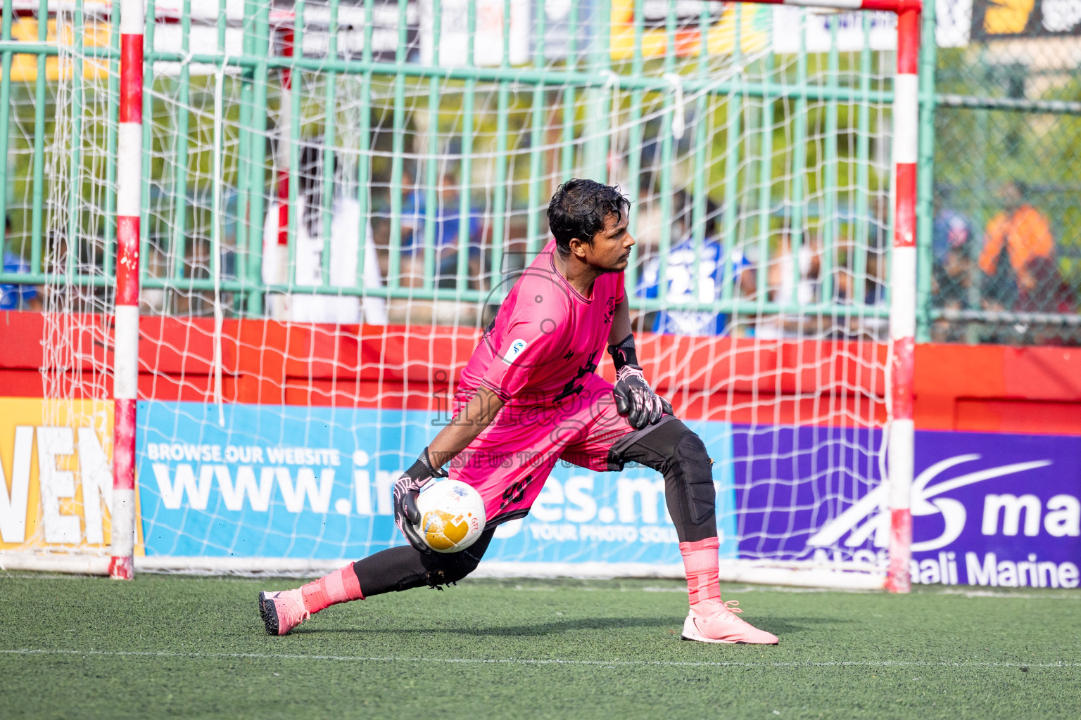 AA. Thoddoo VS AA. Himandhoo in Day 7 of Golden Futsal Challenge 2025 was held on Saturday, 11th January 2025, in Hulhumale', Maldives Photos: Hassan Simah / images.mv