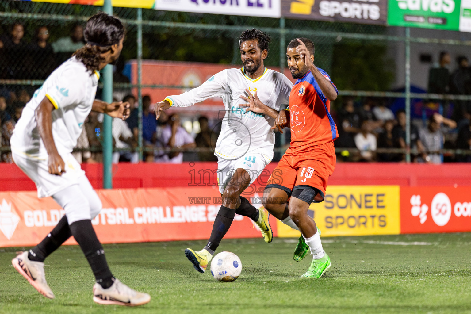 S Maradhoo vs S Meedhoo in Day 12 of Golden Futsal Challenge 2025 was held on Thursday, 16th January 2025, in Hulhumale', Maldives.
Photos: Hassan Simah / images.mv