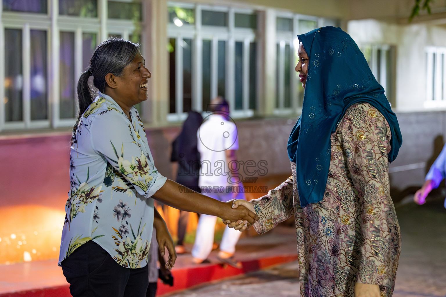 Iskandhar School vs Ghiyasuddin International School in the U15 Finals of Inter-school Netball Tournament held in Social Center at Male', Maldives on Monday, 26th August 2024. Photos: Hassan Simah / images.mv