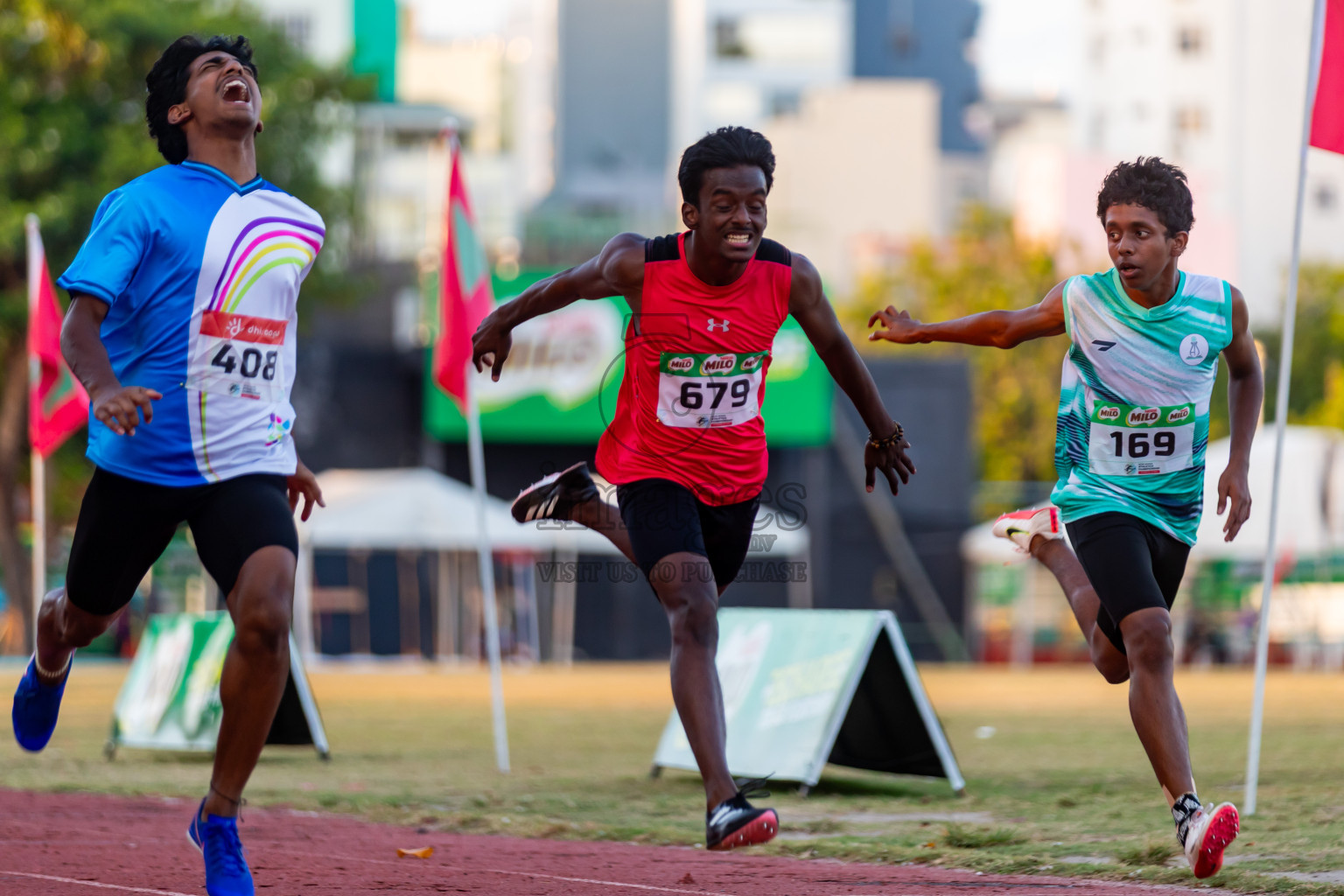 Day 2 of Inter-school Athletics Championship 2025 held in Ekuveni Synthetic Track, Male', Maldives on Tuesday, 07th October 2025. Photos by: Riza / Images.mv