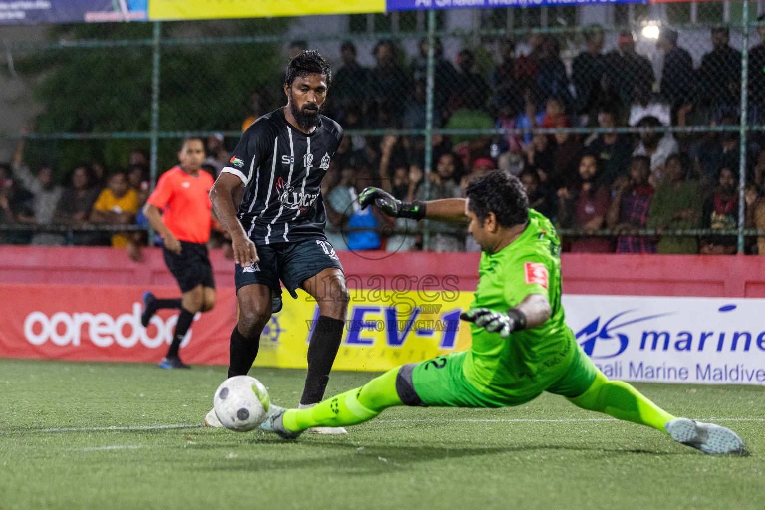 HDh Nolhivaranfaru vs HDh Naivaadhoo in Day 10 of Golden Futsal Challenge 2024 was held on Tuesday, 23rd January 2024, in Hulhumale', Maldives Photos: Nausham Waheed / images.mv