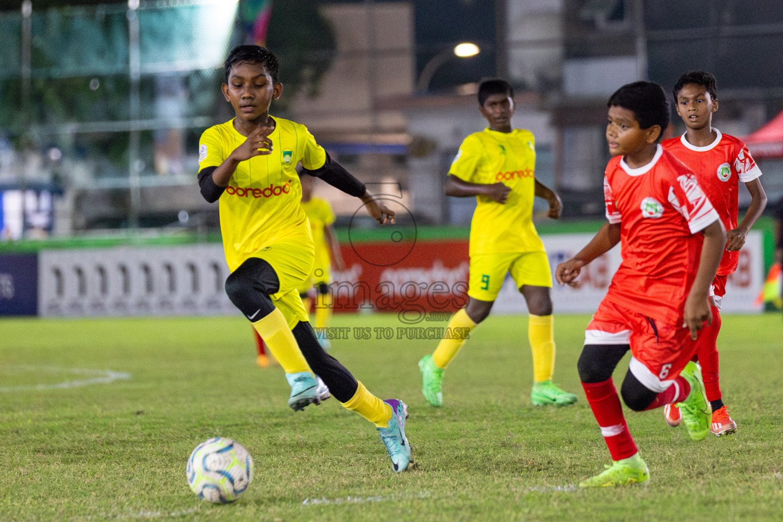 Maziya vs Hurriya (U12) in Day 4 of Dhivehi Youth League 2024 held at Henveiru Stadium on Thursday, 28th November 2024. Photos: Shuu Abdul Sattar/ Images.mv