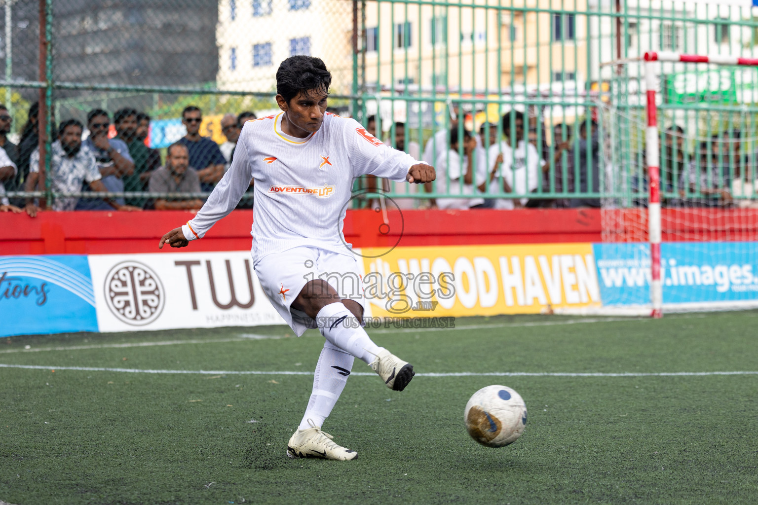 B Eydhafushi vs B Thulhaadhoo in Day 13 of Golden Futsal Challenge 2025 was held on Friday, 17th January 2025, in Hulhumale', Maldives 
Photos: Hassan Simah / images.mv