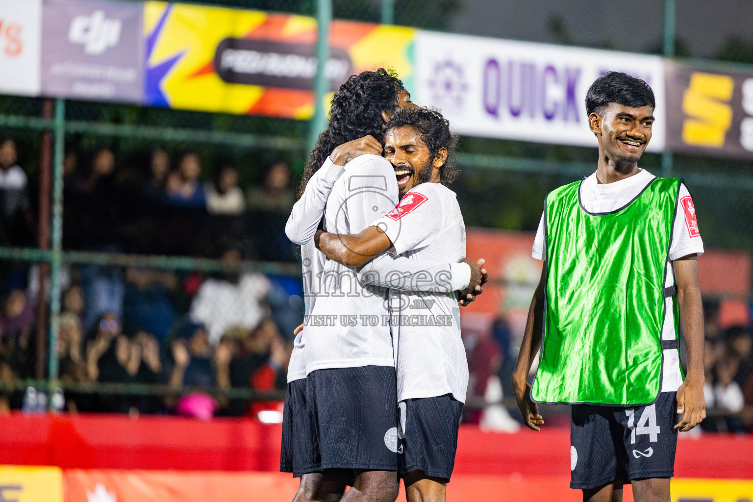 Th Omadhoo vs Th Thimarafushi in Day 18 of Golden Futsal Challenge 2025 was held on Wednesday, 22nd January 2025, in Hulhumale', Maldives. Photos: Nausham Waheed / images.mv