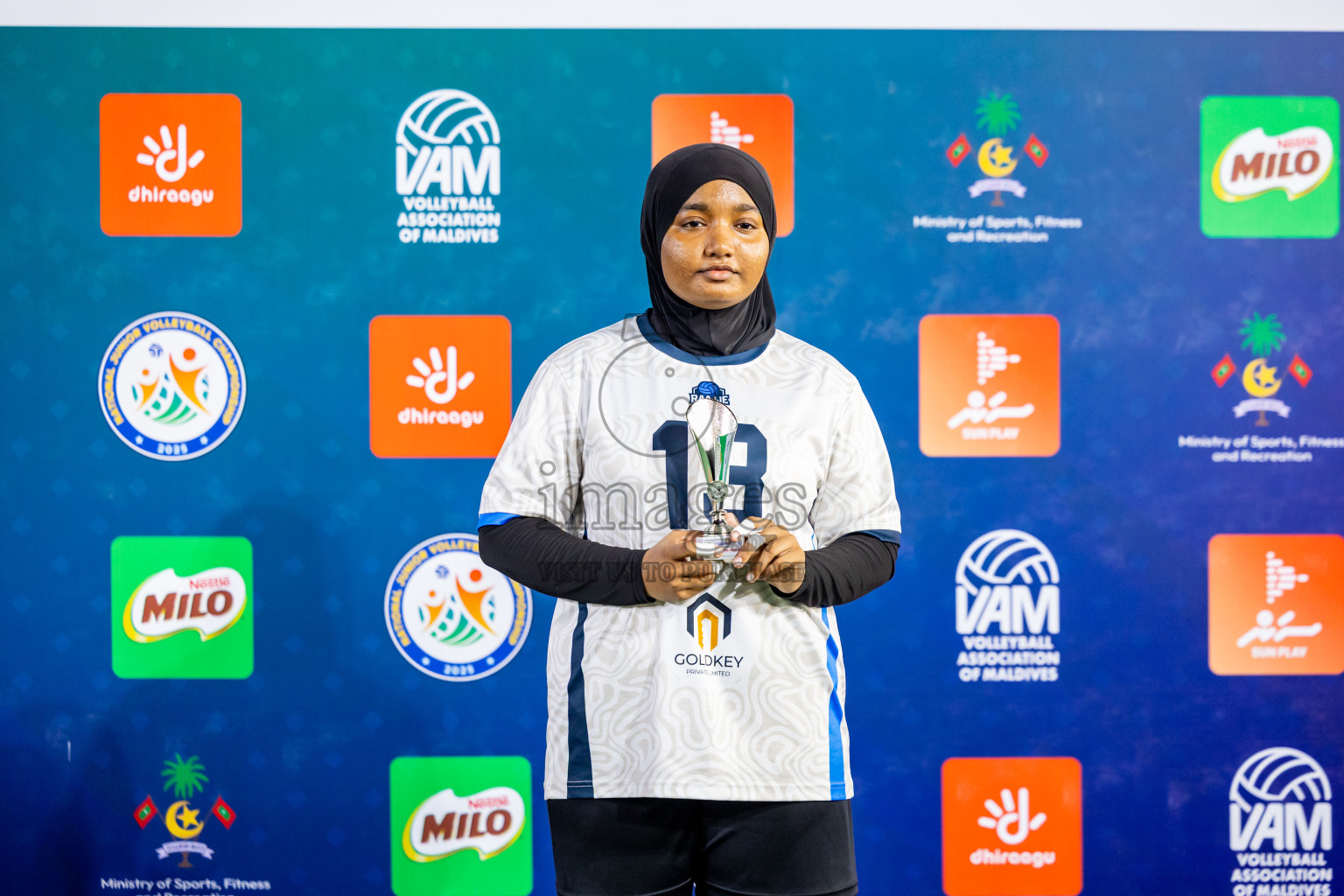 Raajje Volley Club vs Club Rising Star Academy in Milo National Junior Volleyball Championship 2025 Day 4 was held on Tuesday, 25th November 2025 at Ekuveni Turf Court Male', Maldives. Photos: Nausham Waheed / images.mv