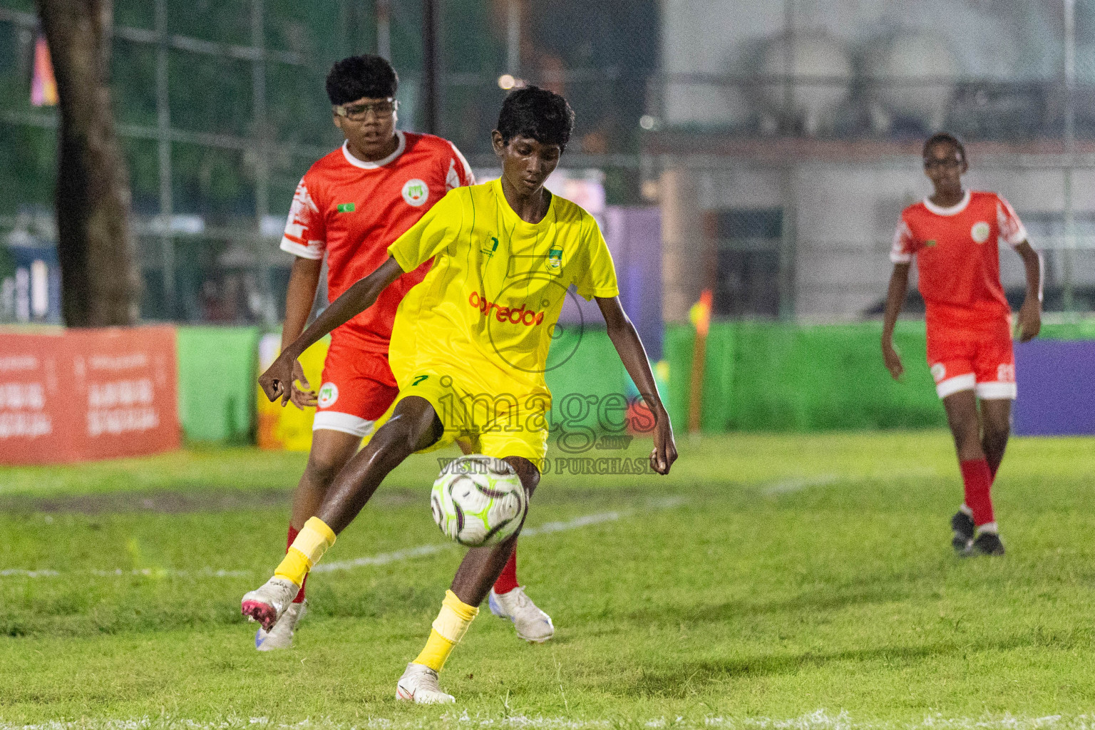 Maziya vs Hurriya (U14) in Day 4 of Dhivehi Youth League 2024 held at Henveiru Stadium on Thursday, 28th November 2024. Photos: Shuu Abdul Sattar/ Images.mv