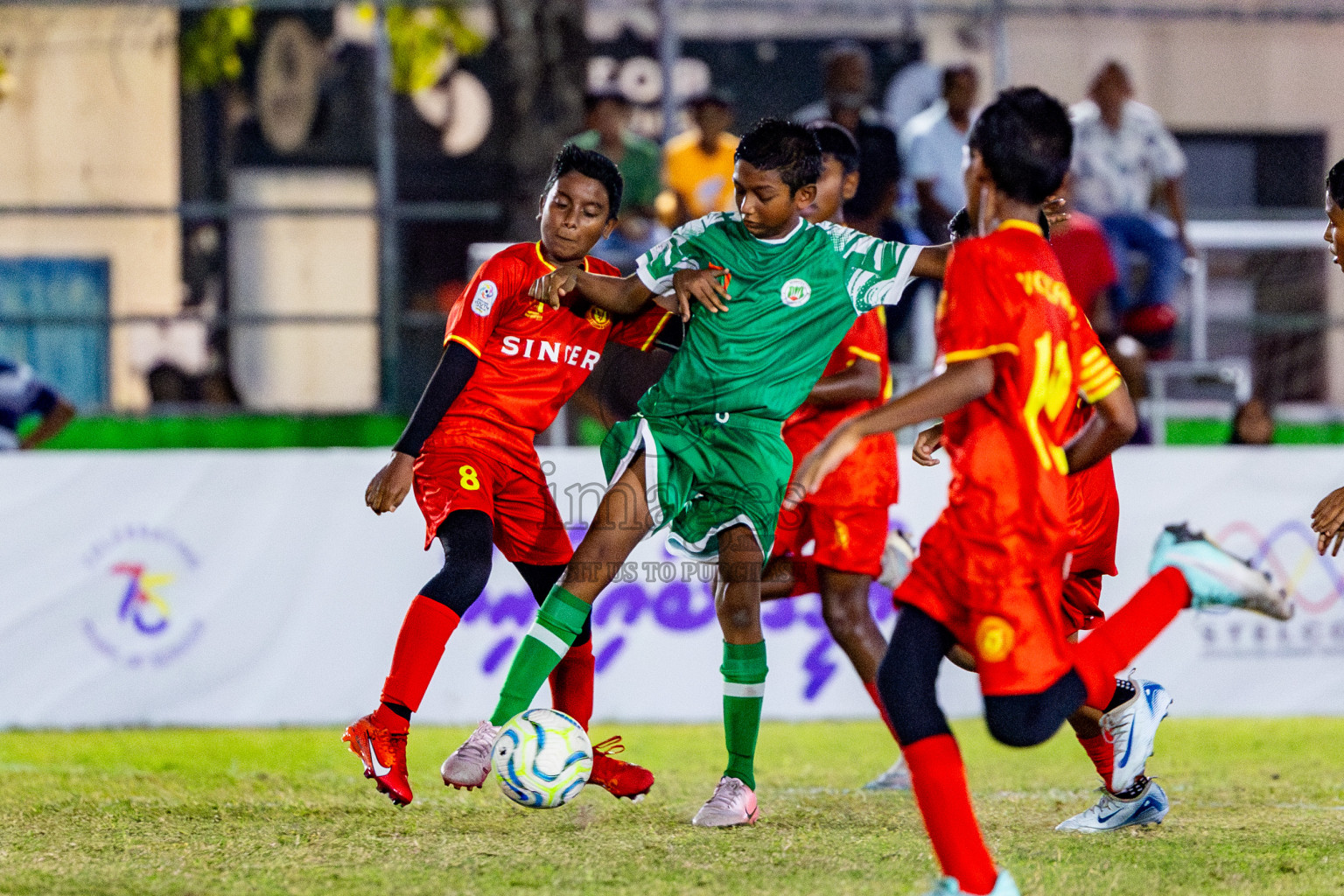 Victory Sports Club vs Hurriyya Sports Club (U12) in Day 9 of Dhivehi Youth League 2024 held at Henveiru Stadium on Saturday, 14th December 2024. Photos: Nausham Waheed / Images.mv