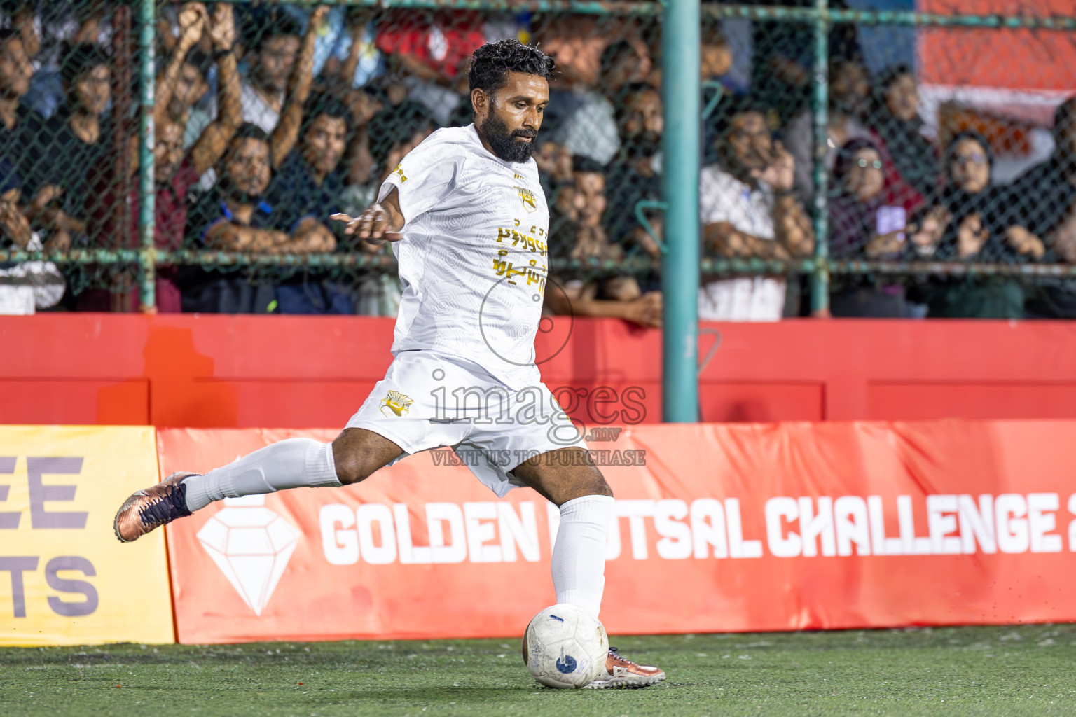 Lh Kurendhoo vs Lh Olhuvelifushi in Day 15 of Golden Futsal Challenge 2025 was held on Sunday, 19th January 2025, in Hulhumale', Maldives. Photos: Ismail Thoriq / images.mv