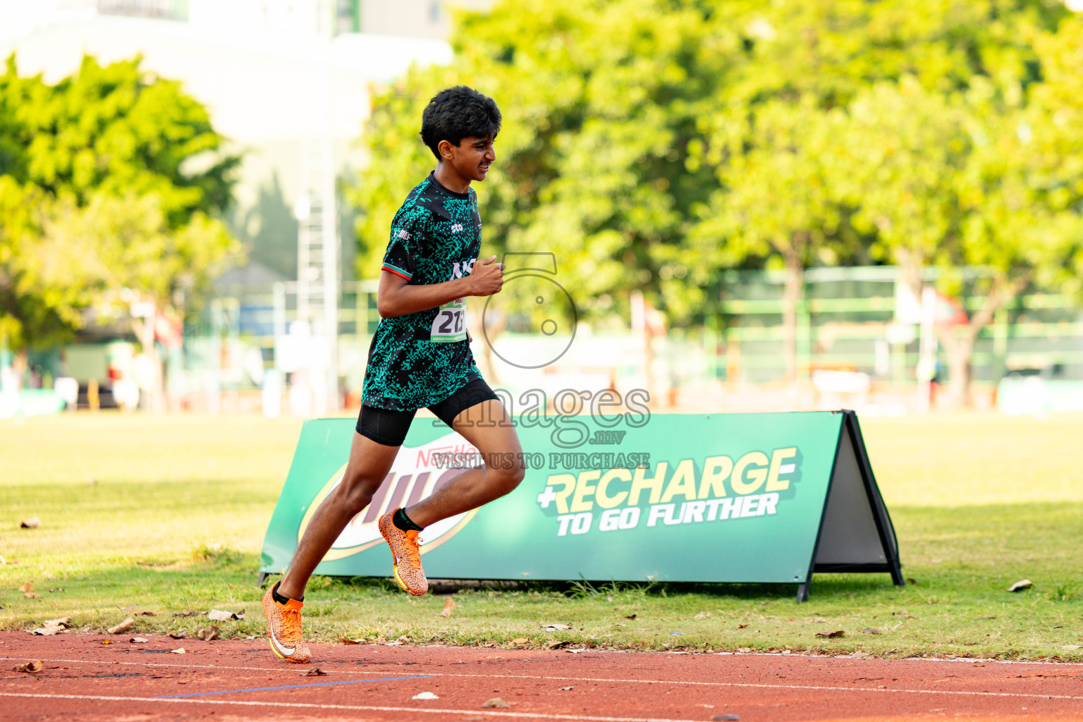 Day 2 of 12th Milo Association Championships was held in Ekuveni Track at Male', Maldives on Friday, 25th April 2025. Photos: Hassan Simah / images.mv