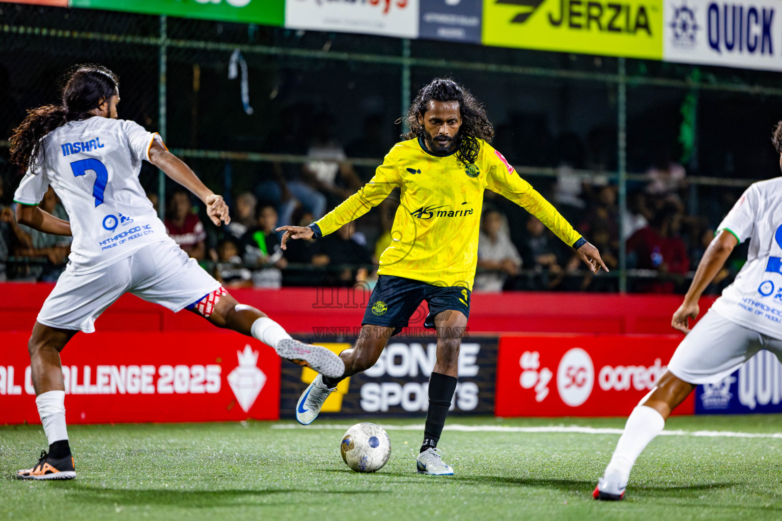 Gdh Gadhdhoo vs S Hithadhoo in zone round Day 30 of Golden Futsal Challenge 2025 was held on Monday , 3rd February 2025, in Hulhumale', Maldives. Photos: Nausham Waheed / images.mv